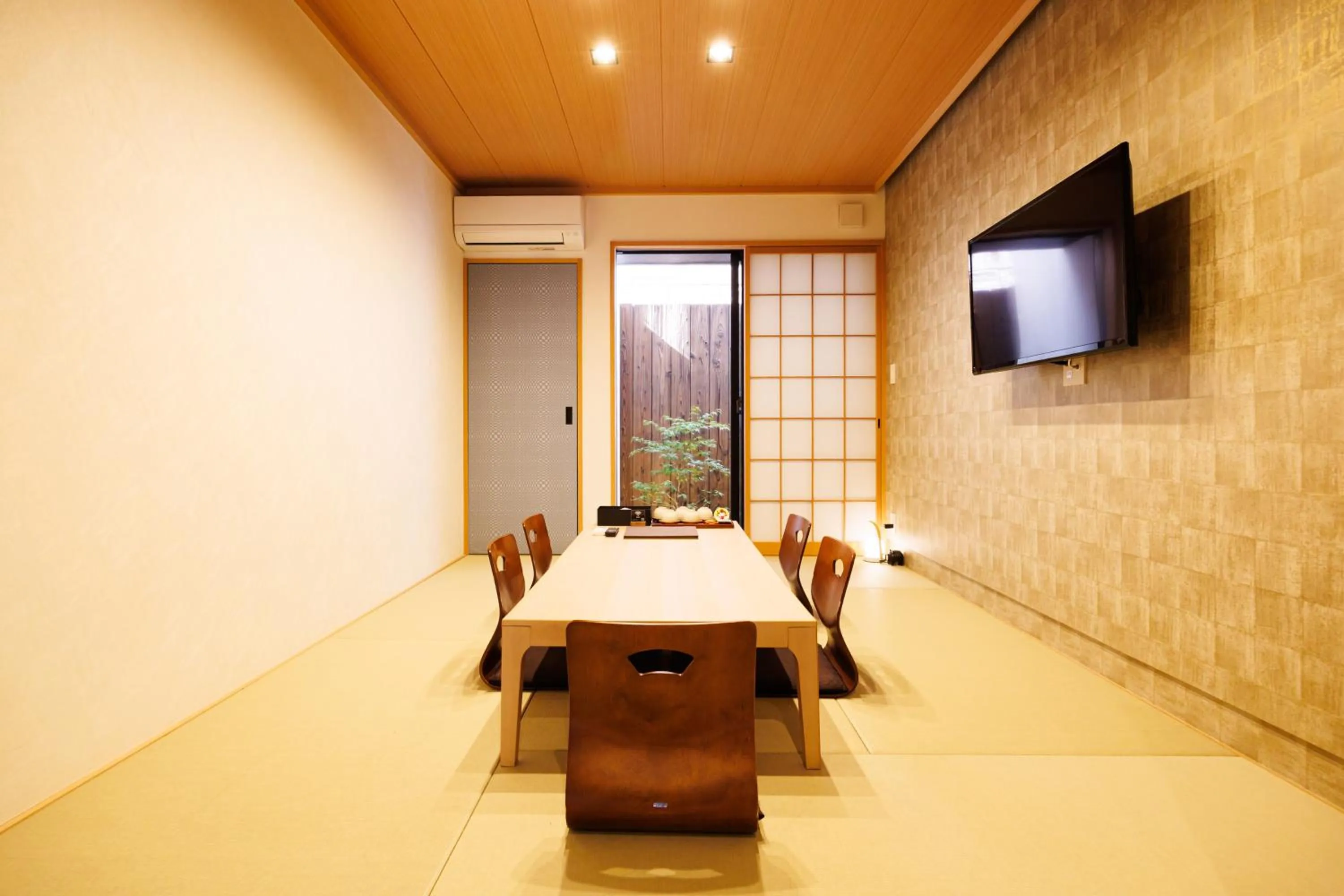 Living room in Fuga Bettei Shijyo Omiya