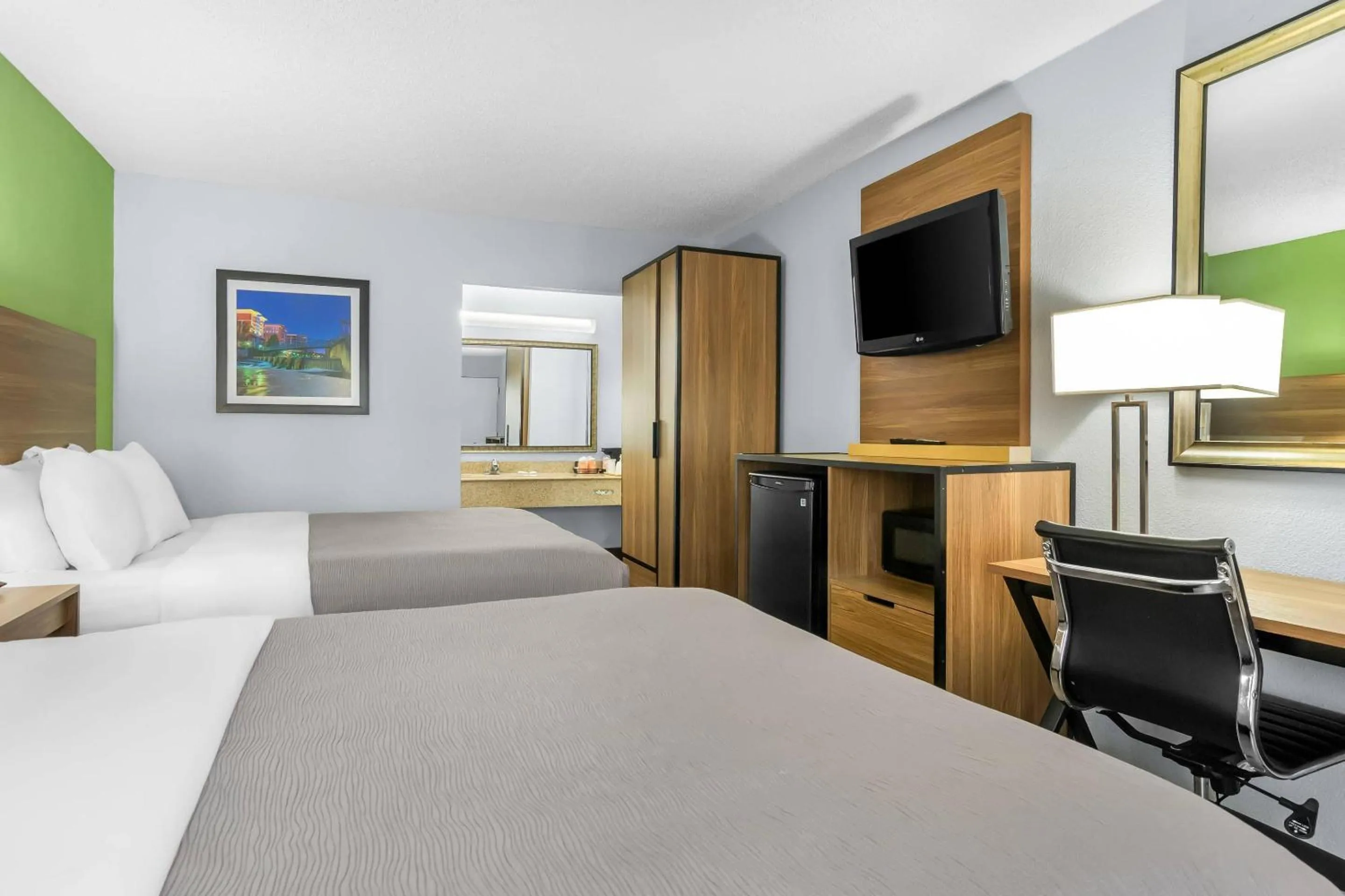 Bedroom, Bed in Quality Inn & Suites Greenville - Haywood Mall