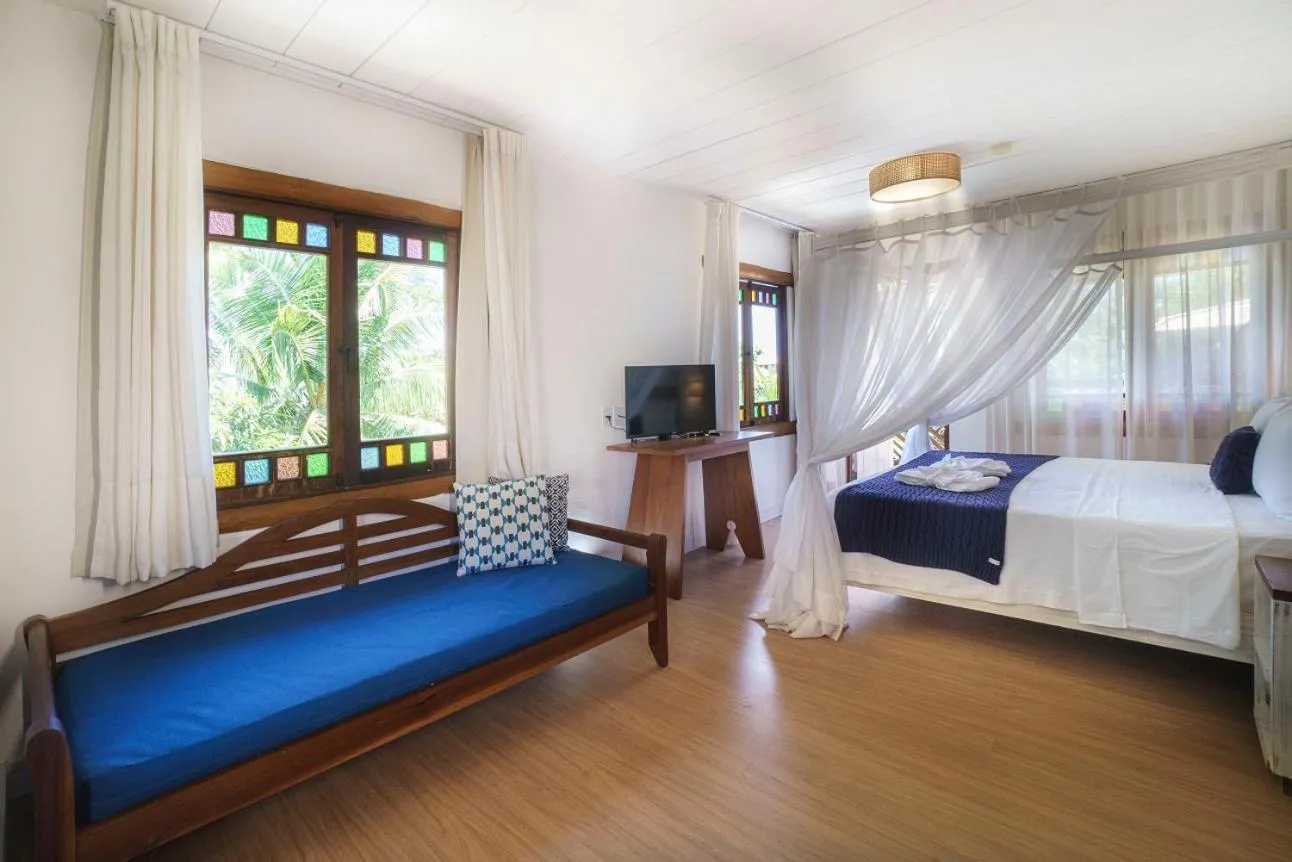 Photo of the whole room, Bed in Hotel Via dos Corais