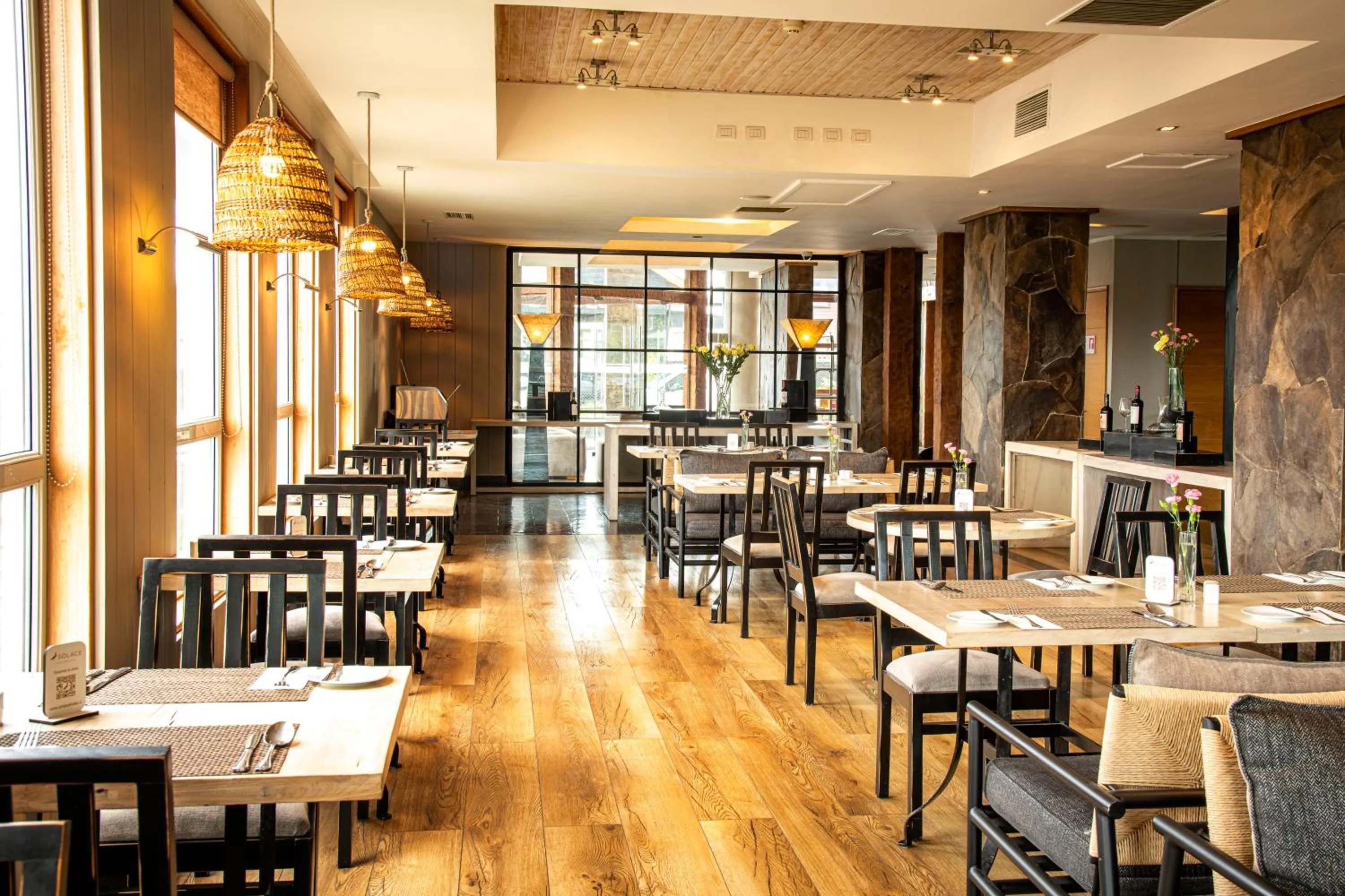 Restaurant/places to eat in Solace Hotel Puerto Varas