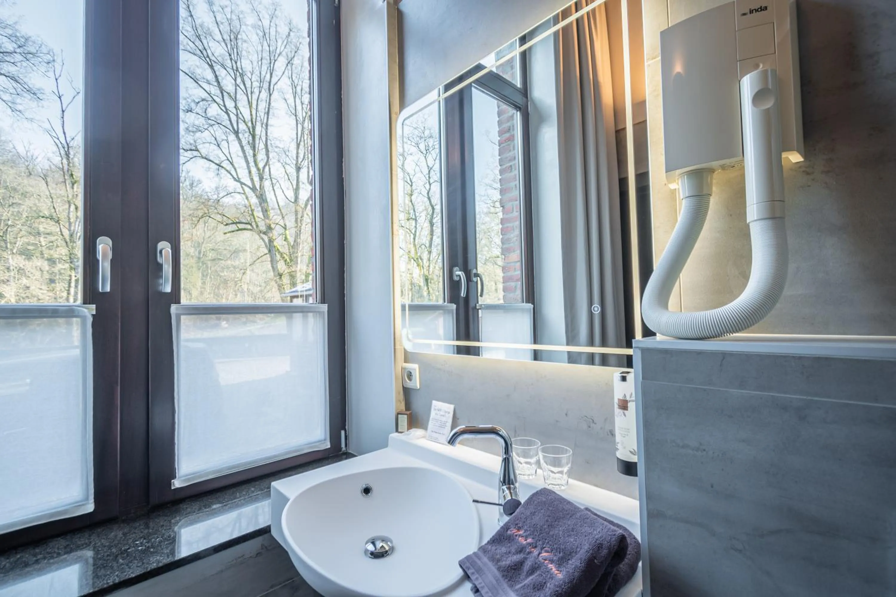 Bathroom in Hotel des Comtes Durbuy