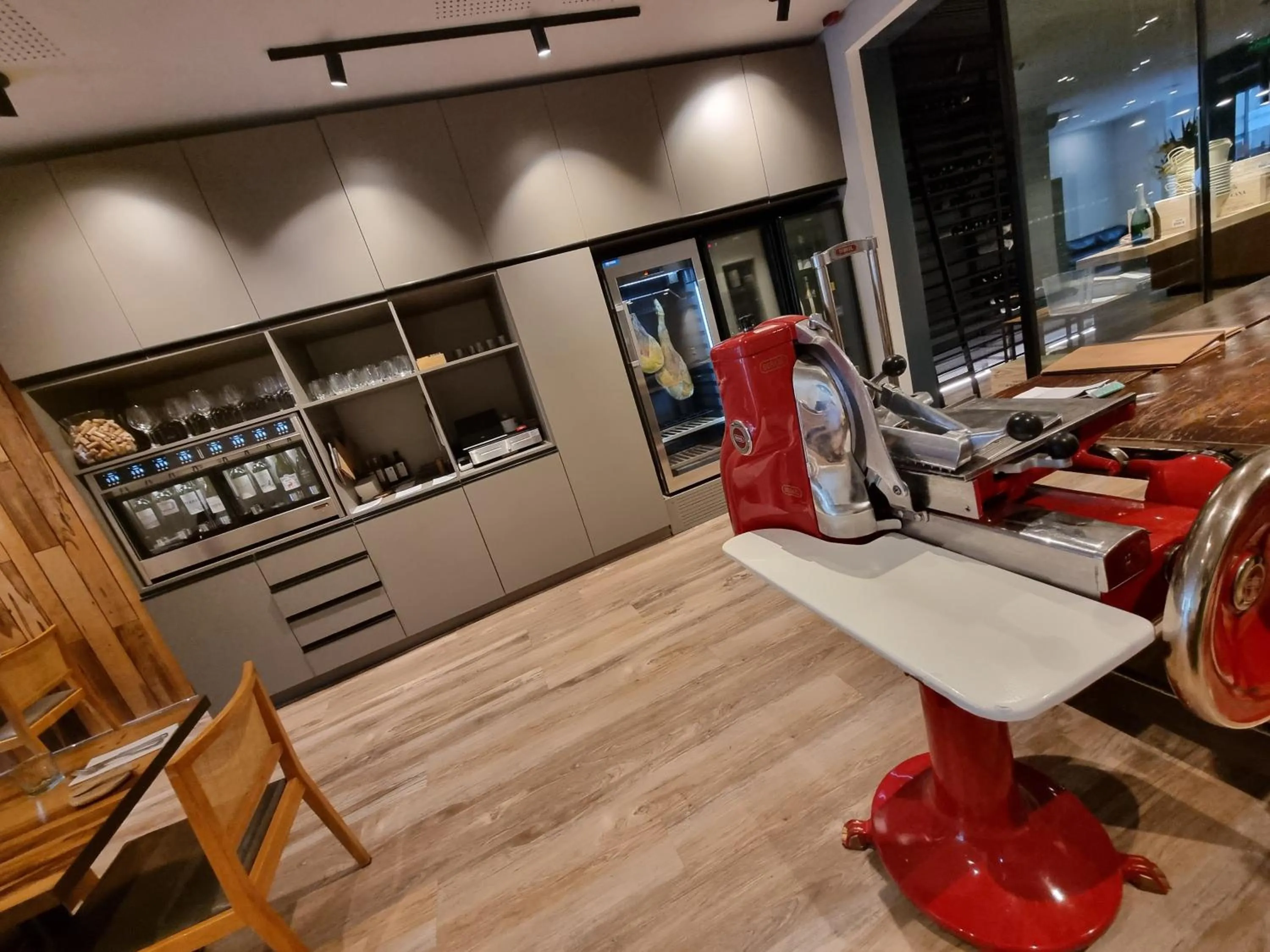 Restaurant/places to eat in Fierro Hotel Buenos Aires