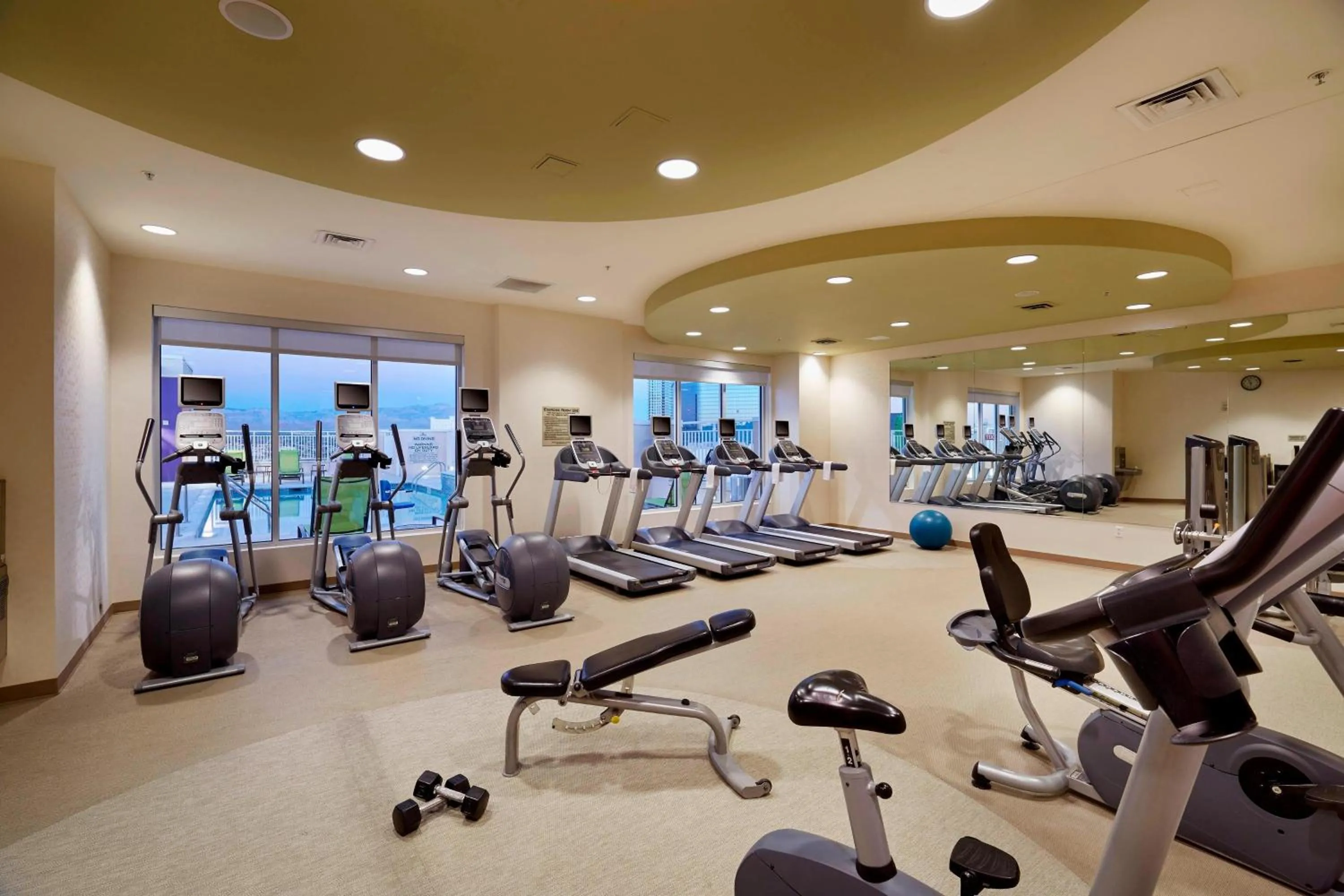 Fitness centre/facilities in SpringHill Suites by Marriott Las Vegas Convention Center
