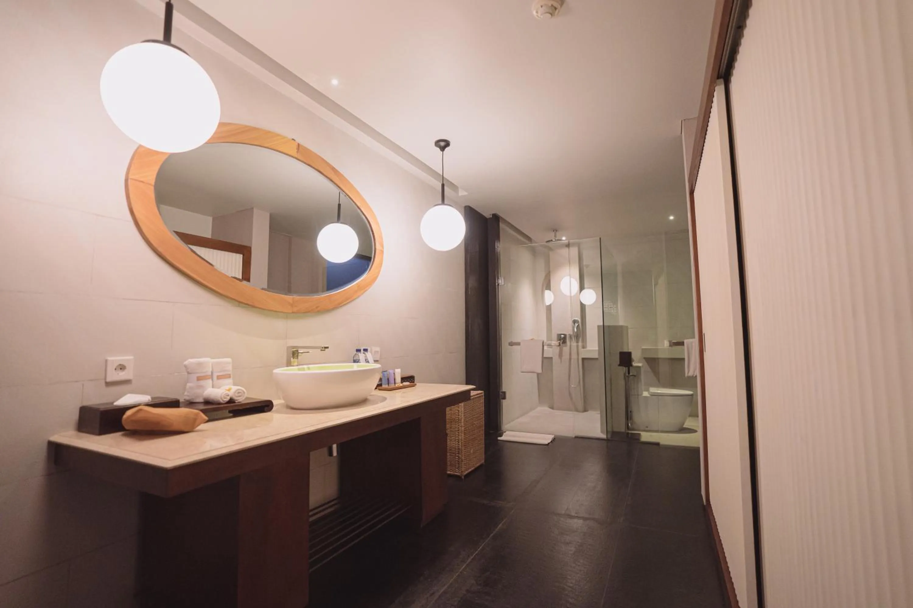 Bathroom in Javana Royal Villas