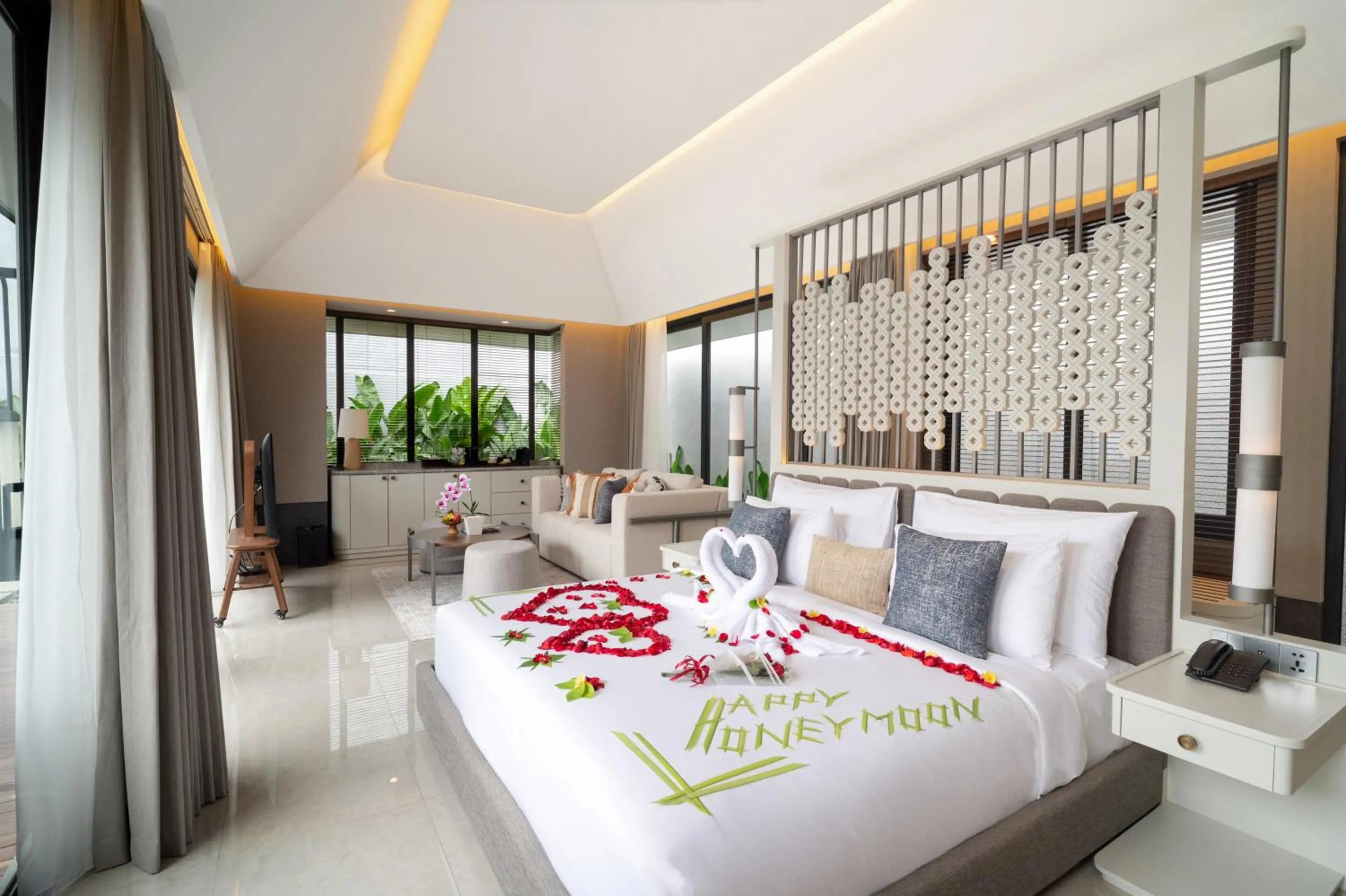 Bed in Javana Royal Villas