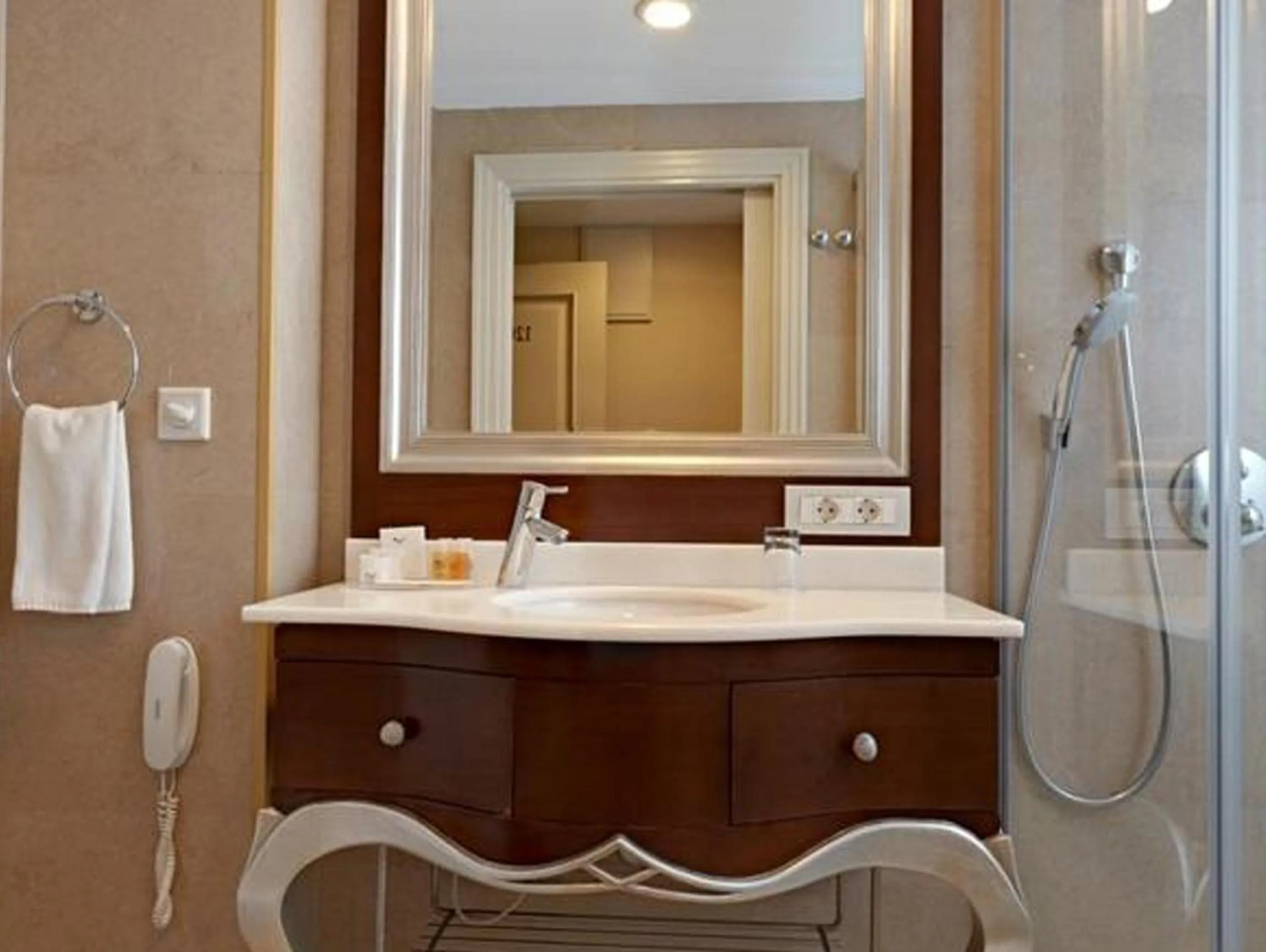 Bathroom in CVK Taksim Hotel Istanbul
