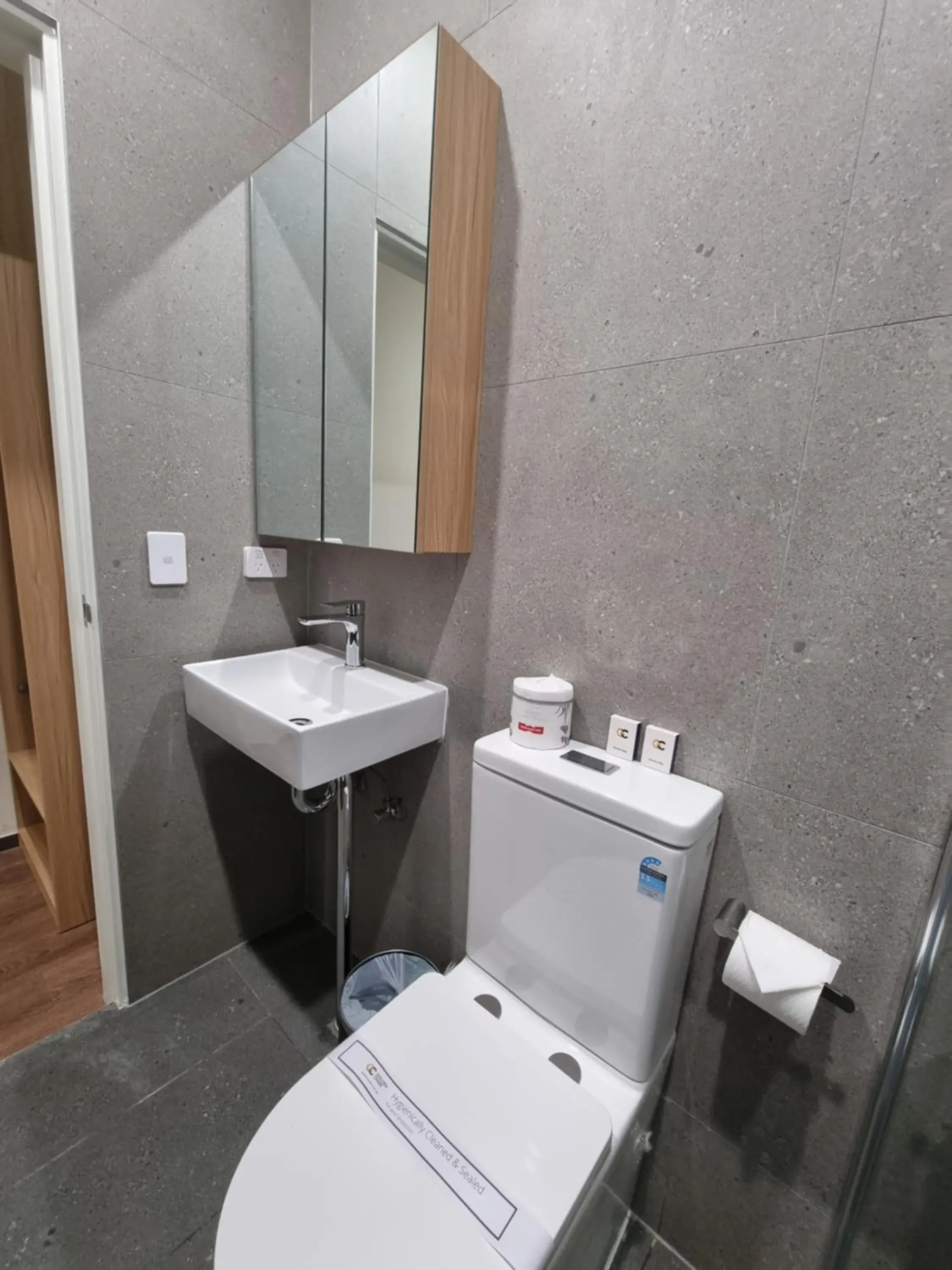 Superior Twin Room in WM Bankstown Superior Twin Room in WM Bankstown