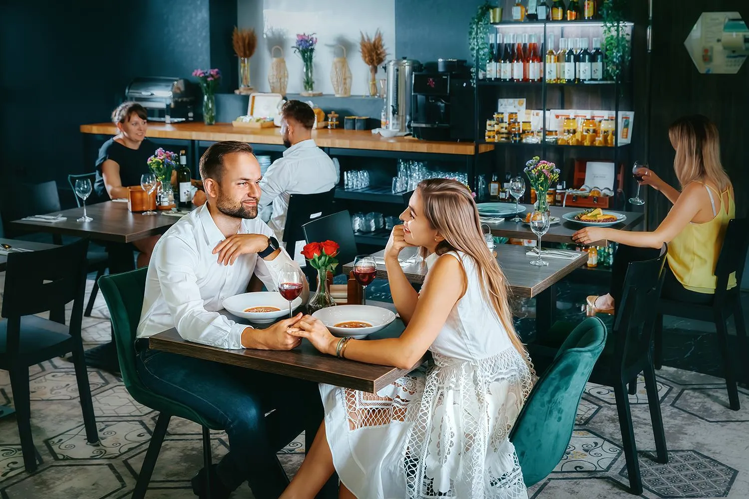 Restaurant/places to eat in Zacisze Nad Nidą Resort