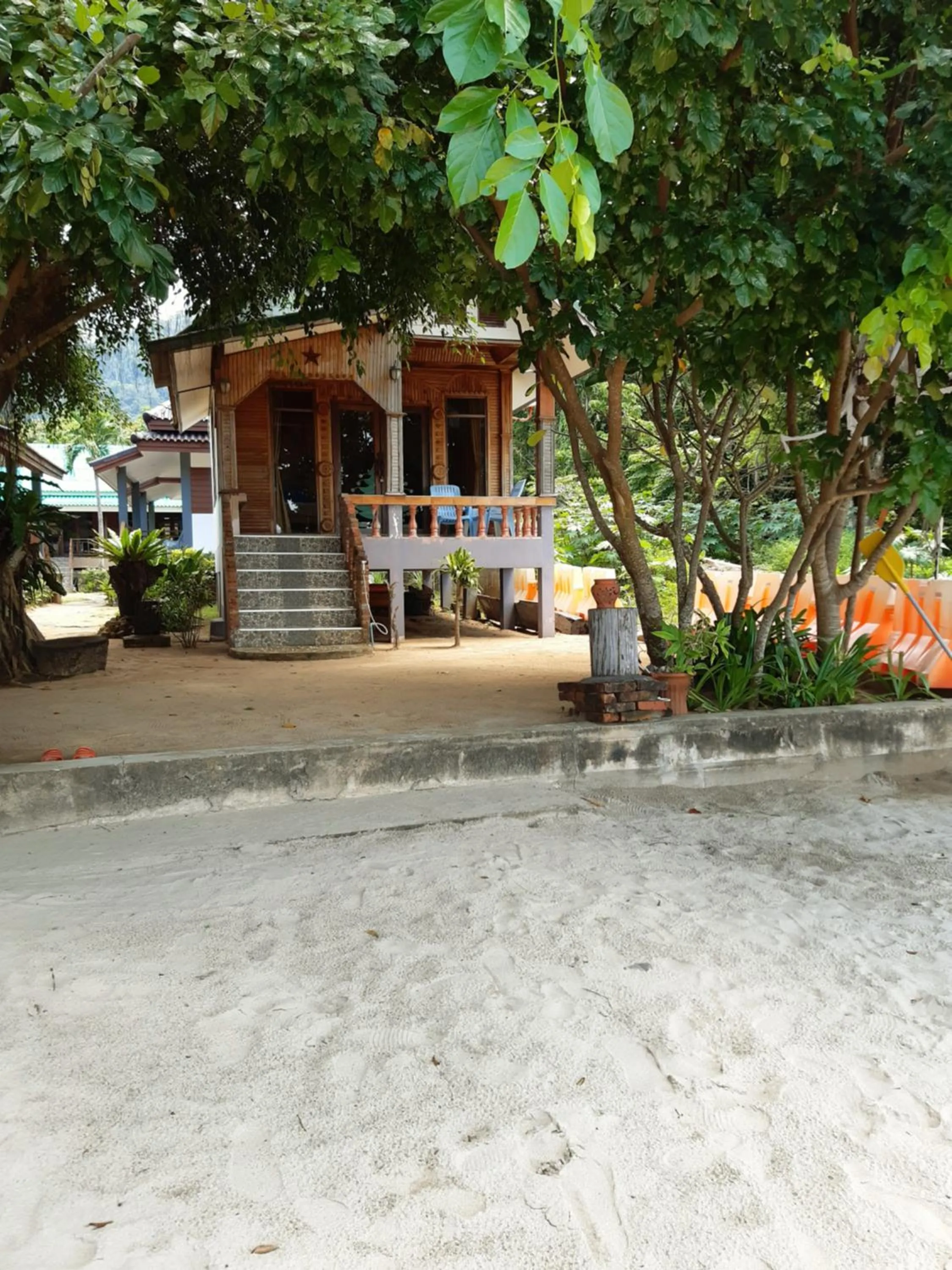 Property building in Kantiang Bay View Resort