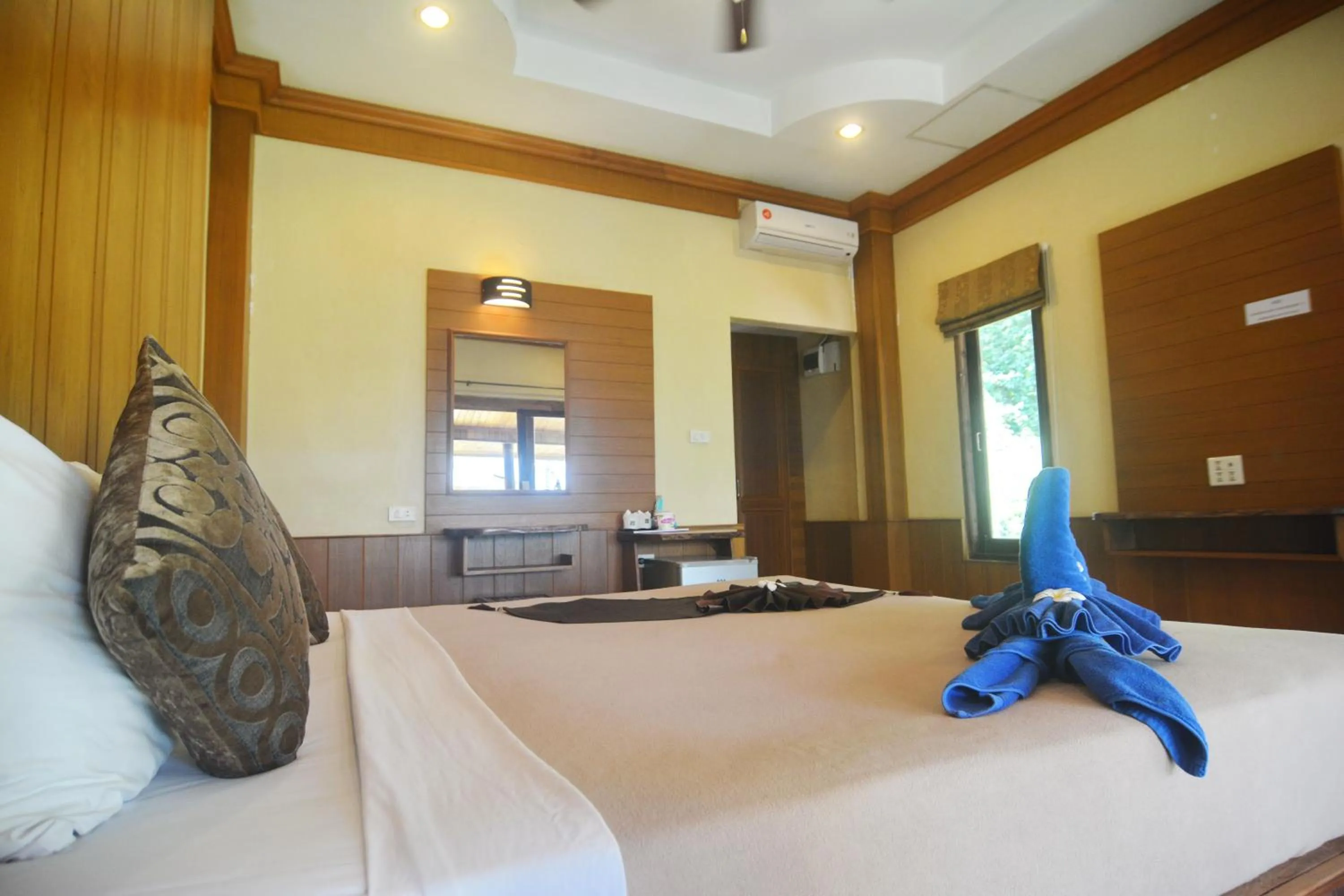 Photo of the whole room, Bed in Kantiang Bay View Resort