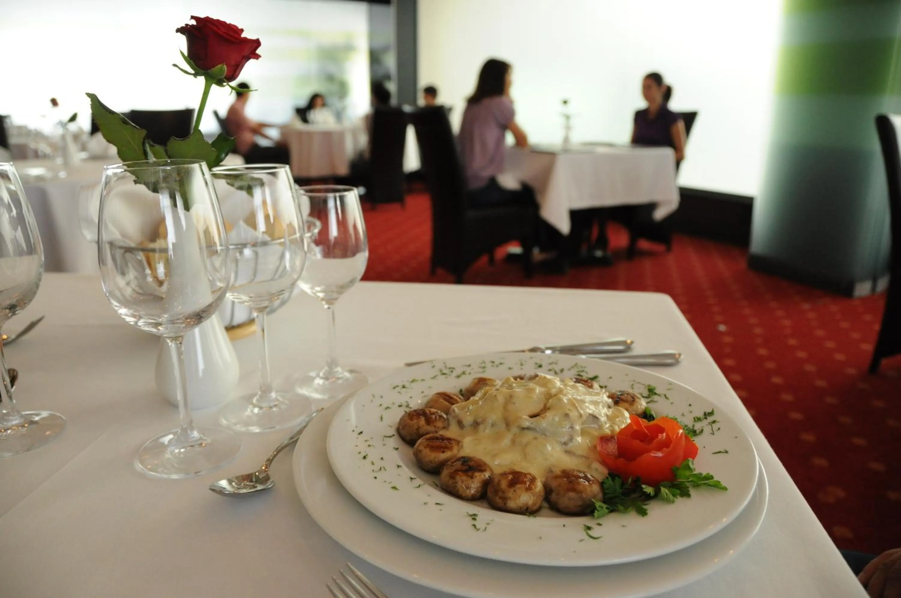 Food and drinks in Hotel EMD