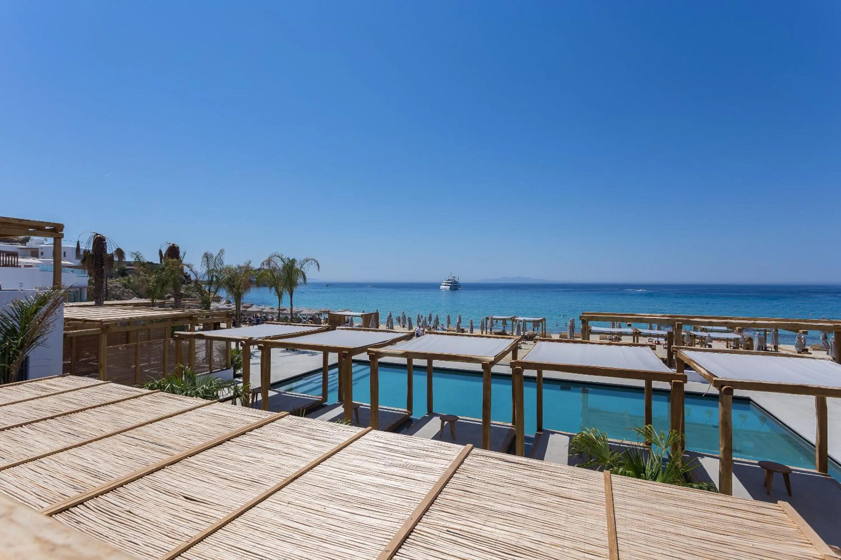 Pool view in Branco Mykonos