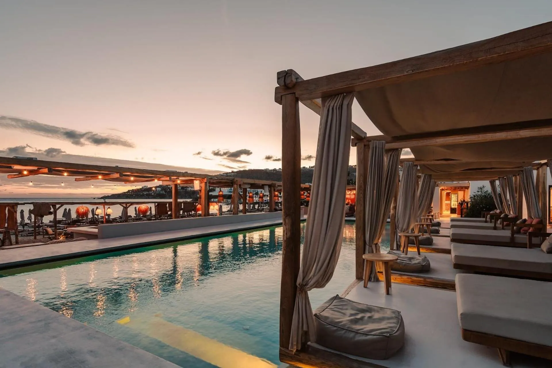 Swimming pool in Branco Mykonos