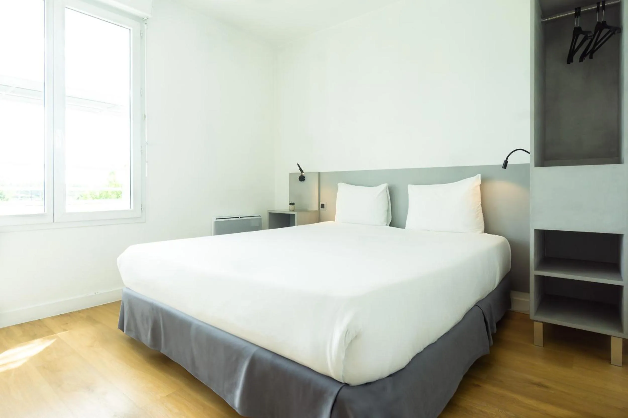 Bedroom, Bed in City Résidence Chelles