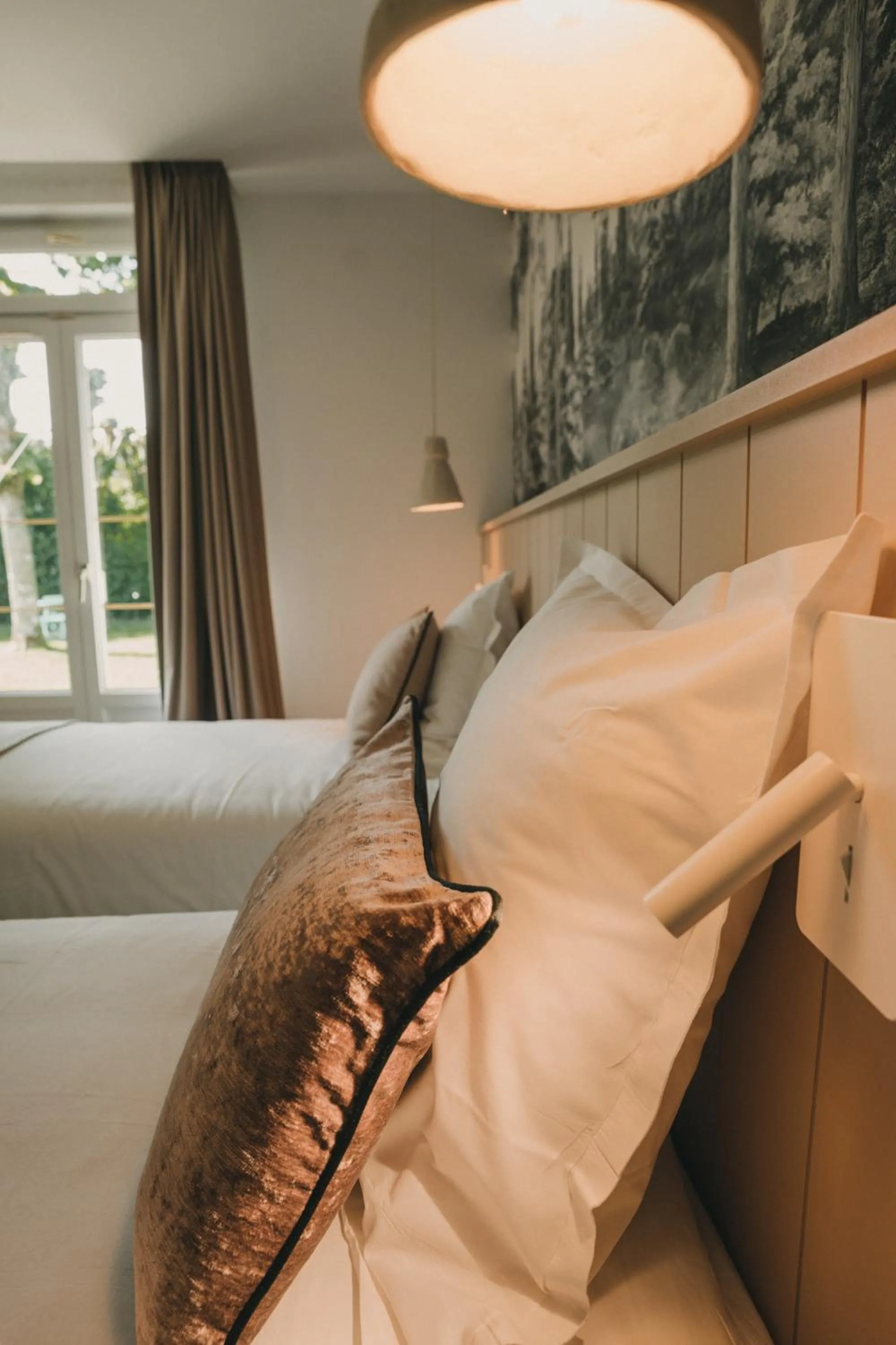 Bed in L'Armoric Hôtel - RÉNOVÉ