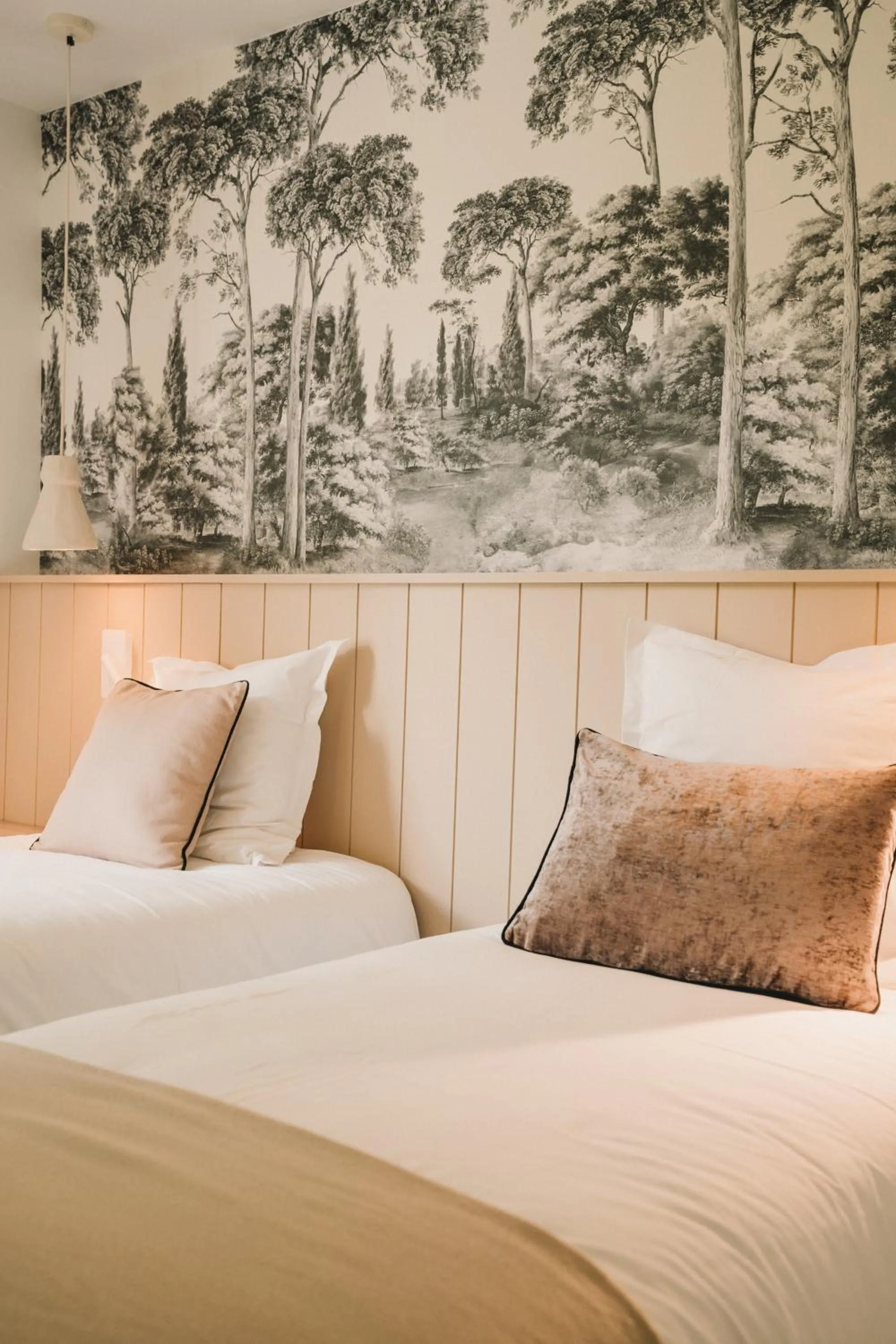 Bed in L'Armoric Hôtel - RÉNOVÉ