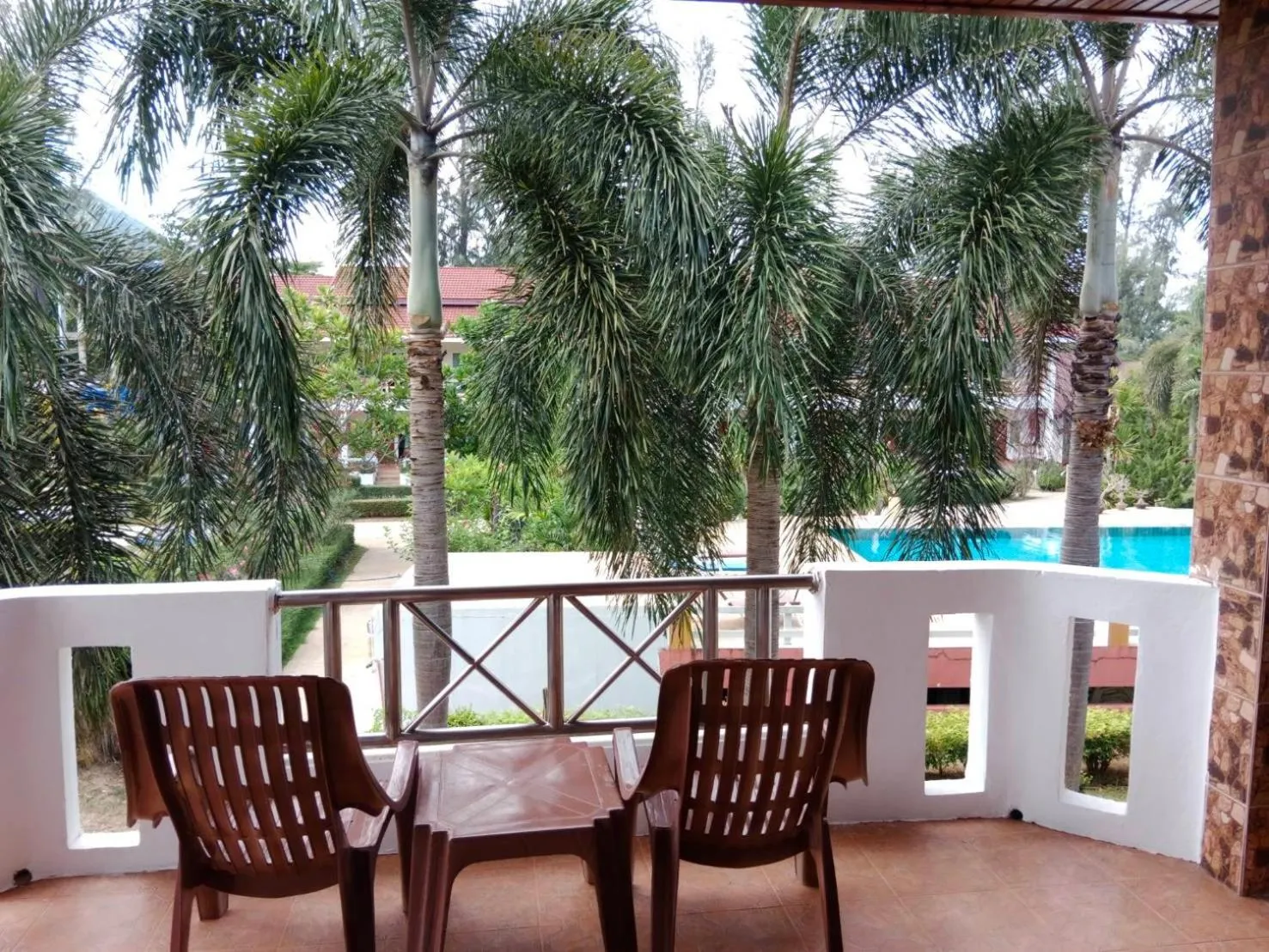 D.R. Lanta Bay Resort