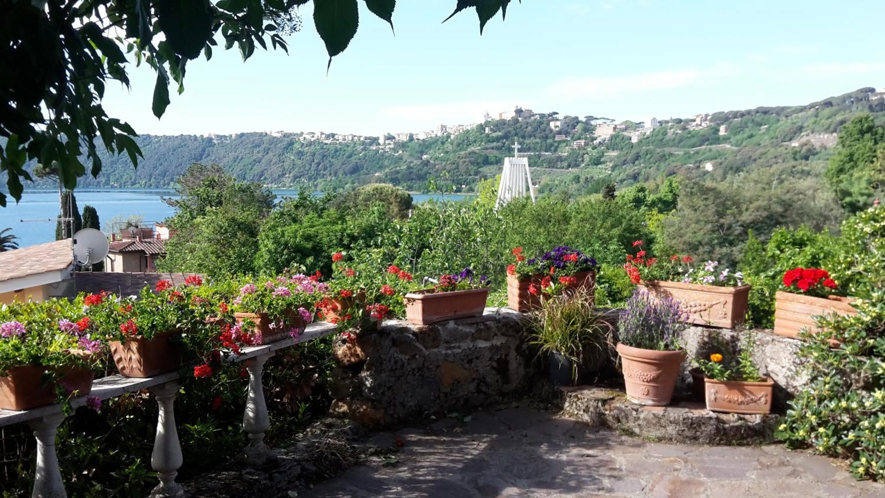 Bed&Breakfast "Fiorella" sul Lago