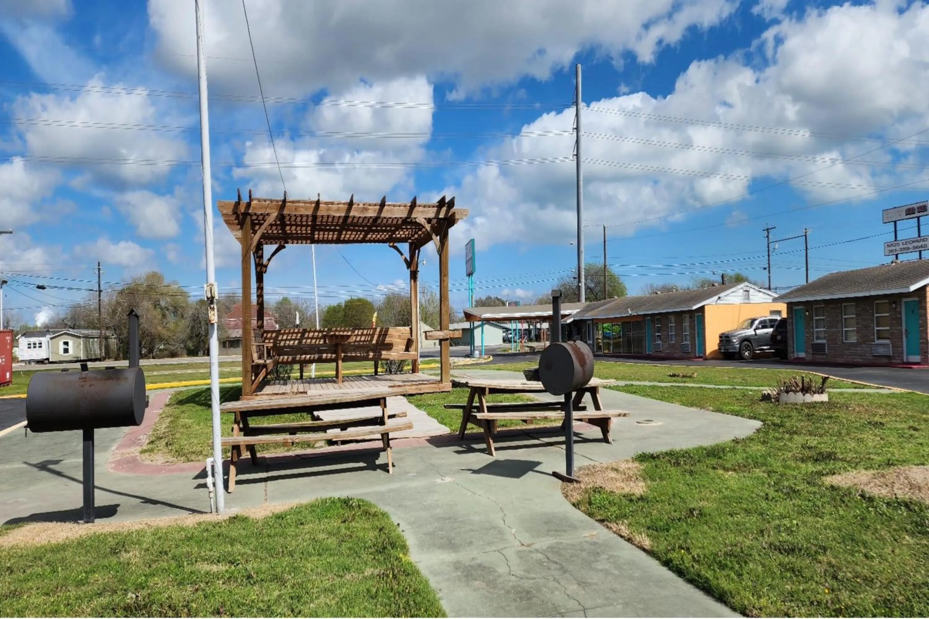 Property building in Gulfway Motel By OYO Near Airport I 37