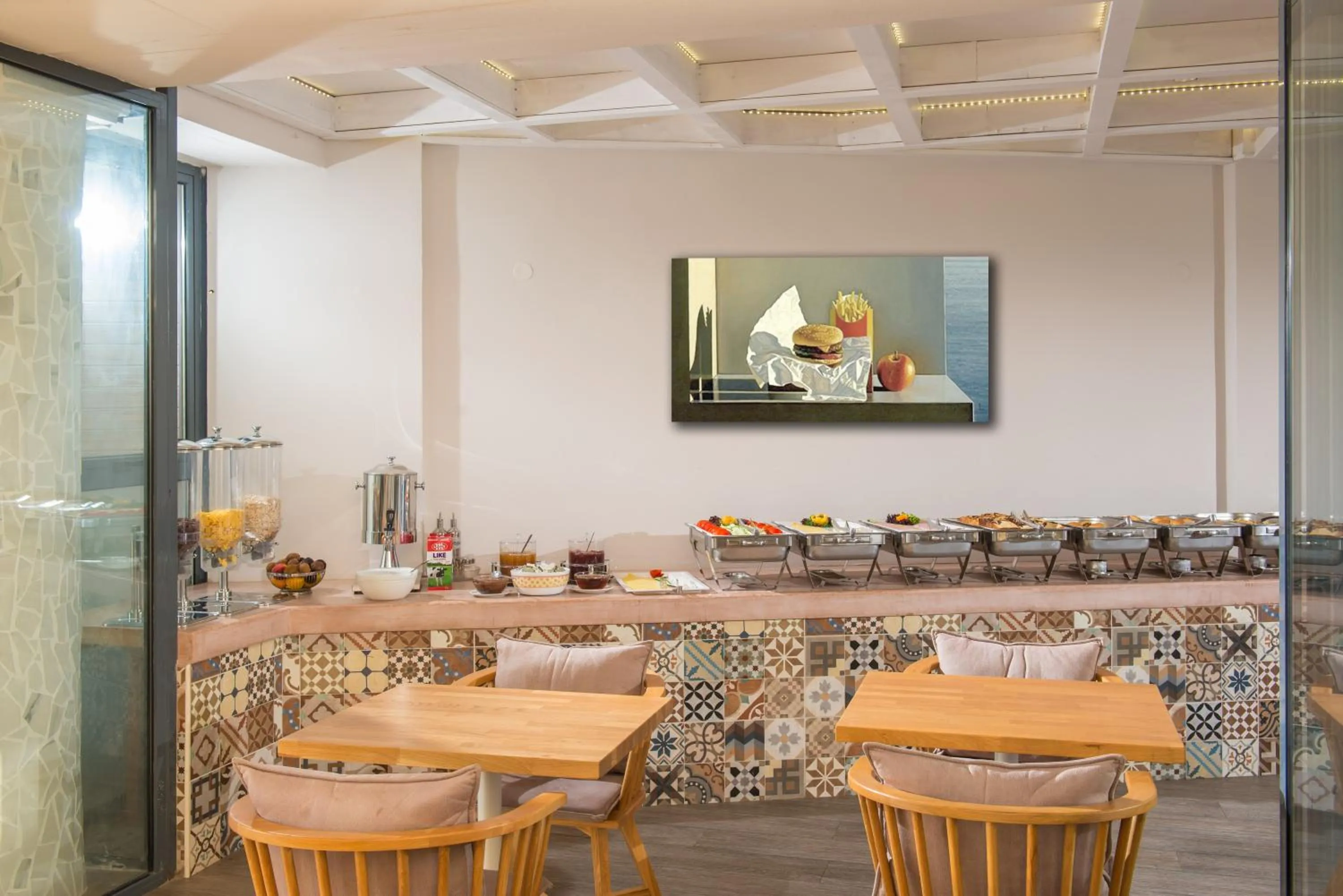 Restaurant/places to eat in Senses Blue Boutique hotel