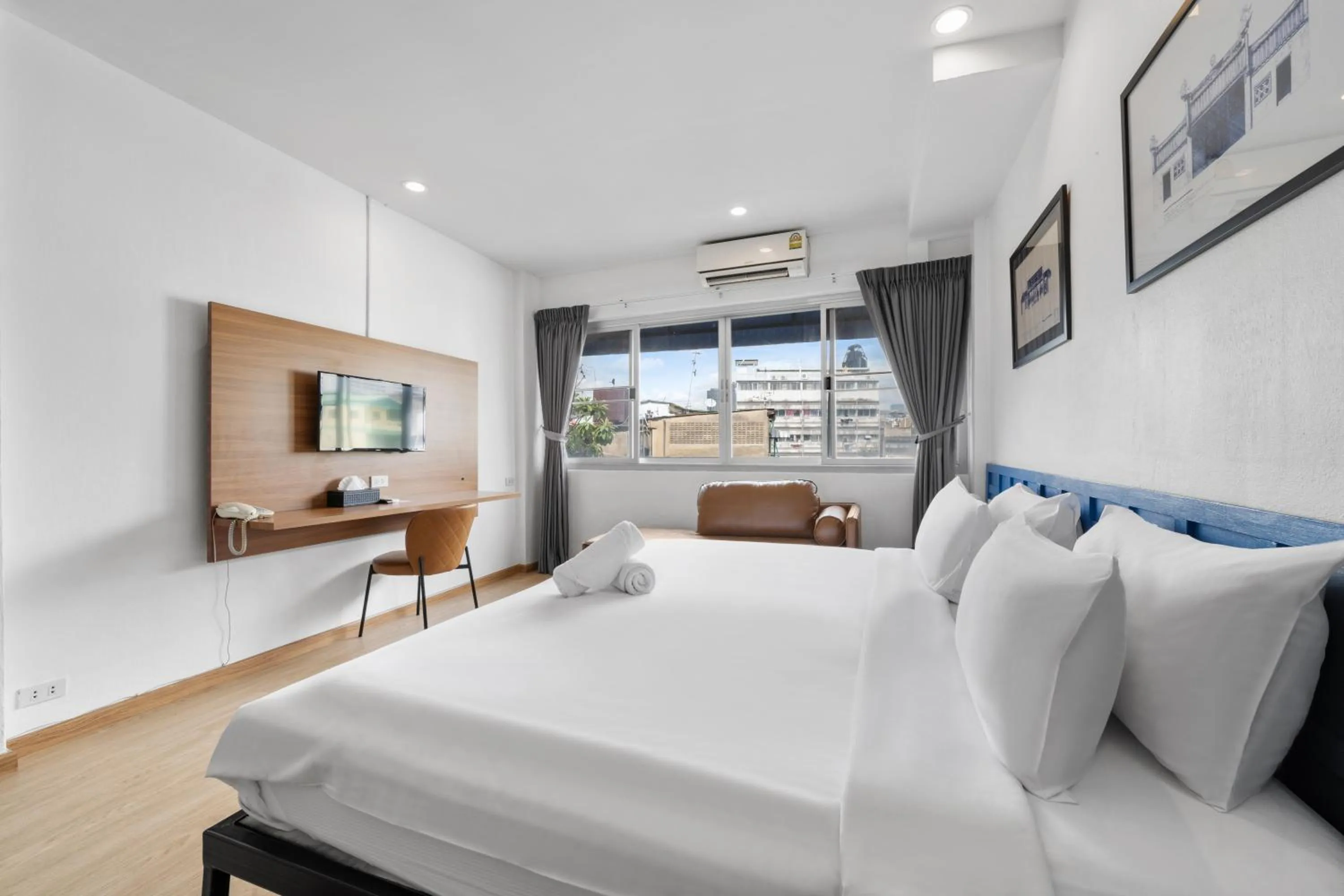 Bed in River View Residence