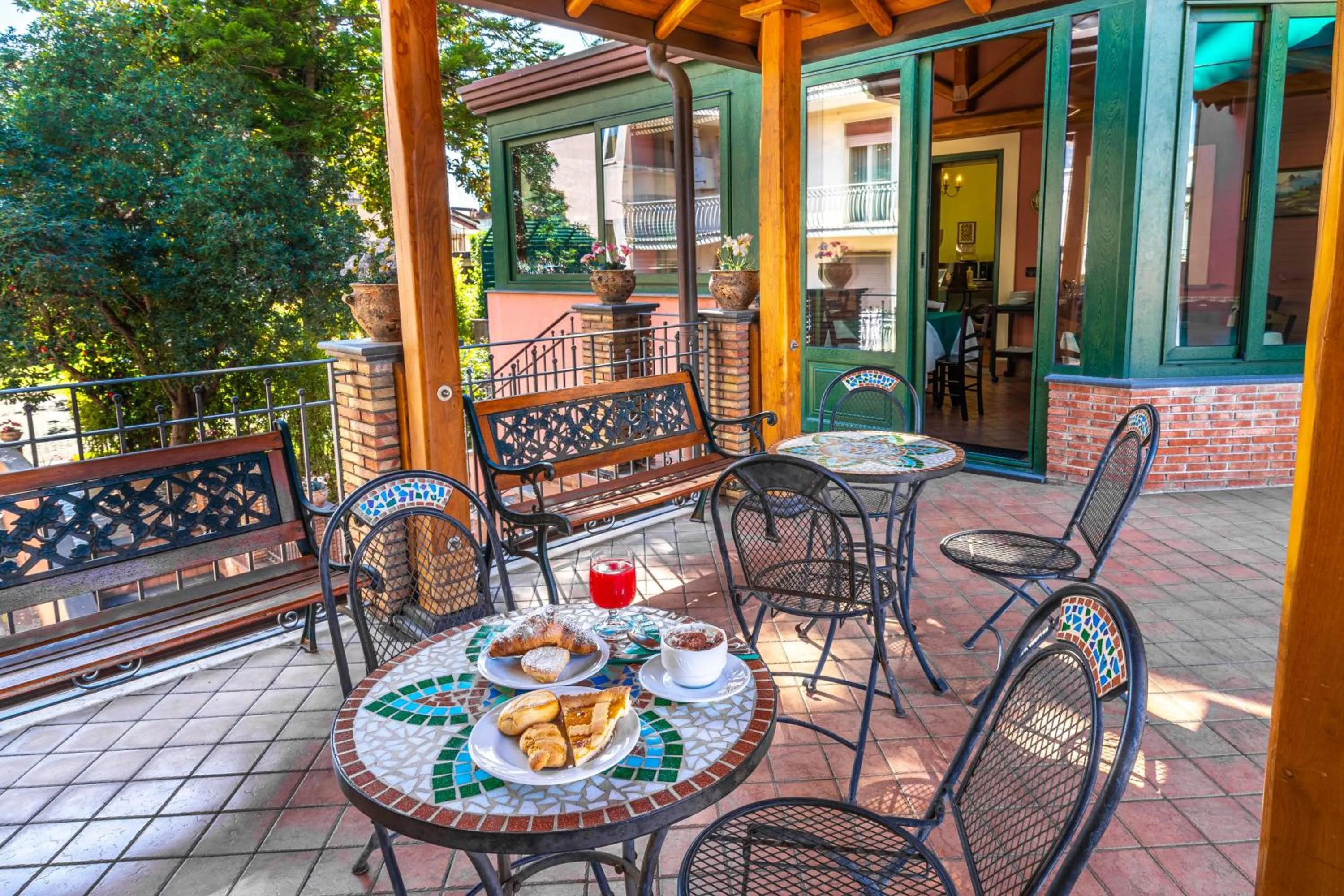 Balcony/Terrace in ALHAMBRA - Guest House di Charme