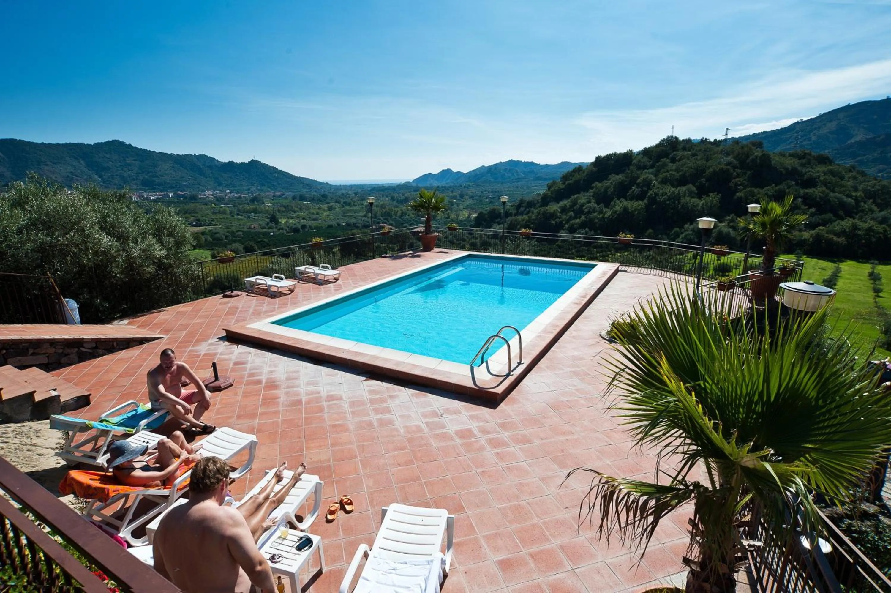 Swimming pool in Il Poggio Country Resort