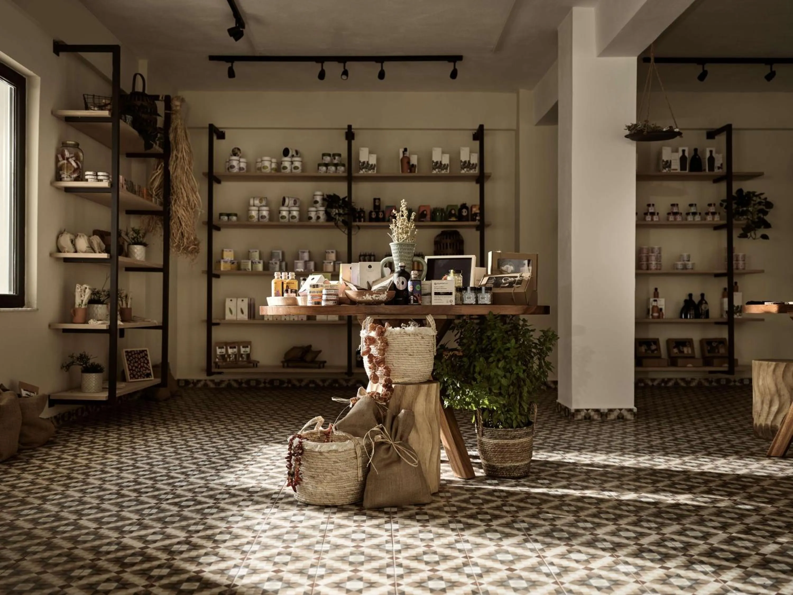 On-site shops in Numo Ierapetra Beach Resort Crete, Adults only, Curio Collection Hilton