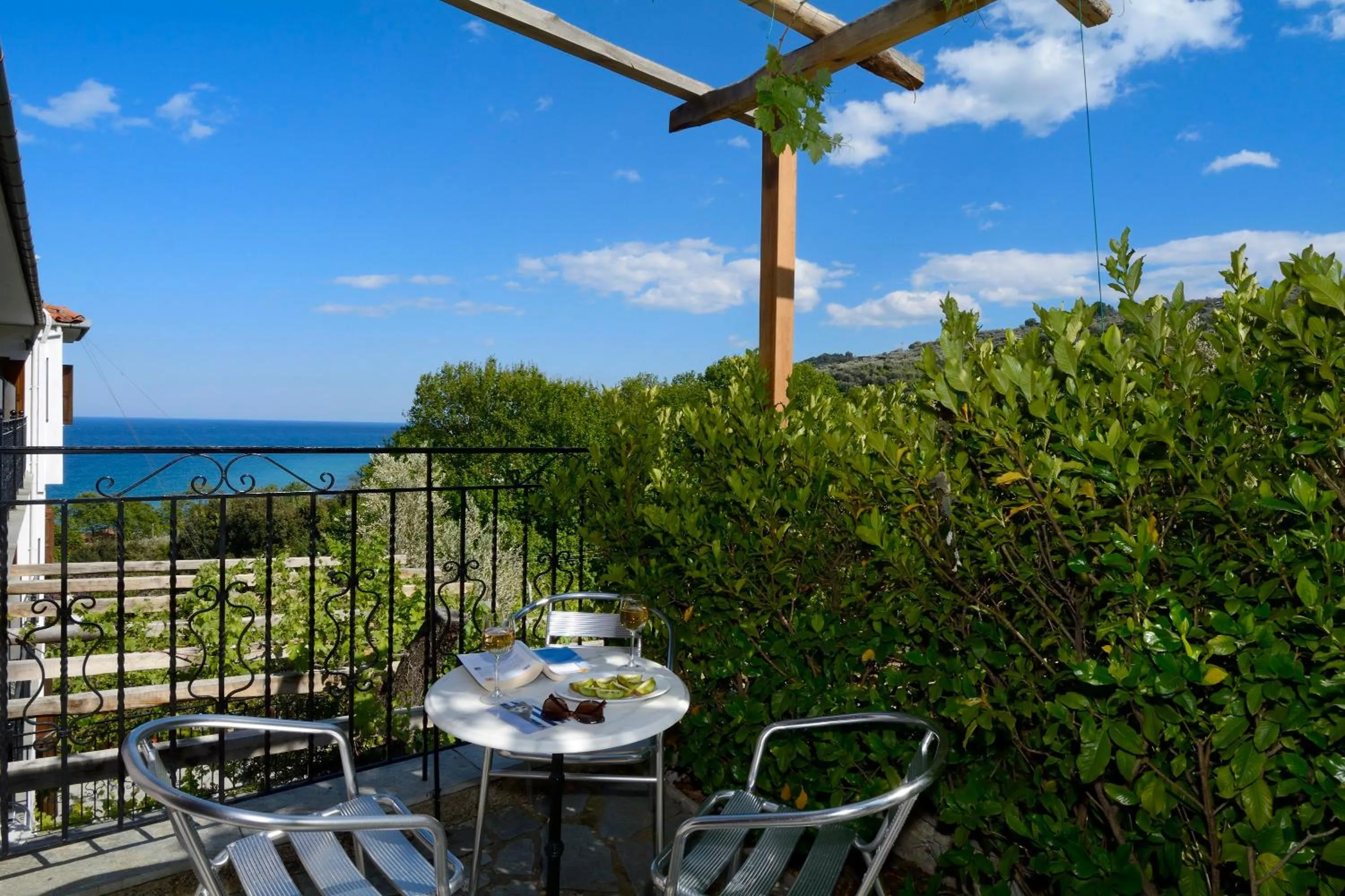 Balcony/Terrace in Hotel Agnadi - Horefto