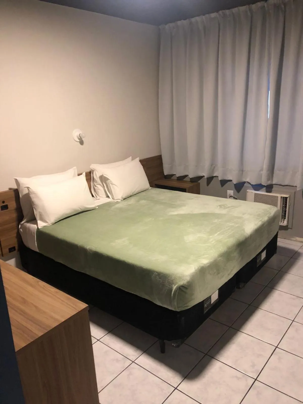 Photo of the whole room, Bed in Hotel Gênova BC