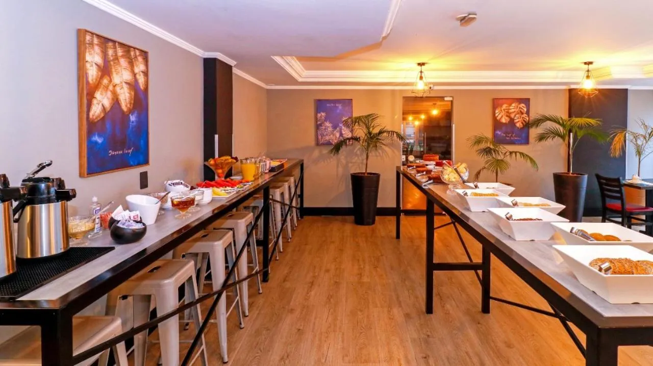 Buffet breakfast in Hotel Gênova BC