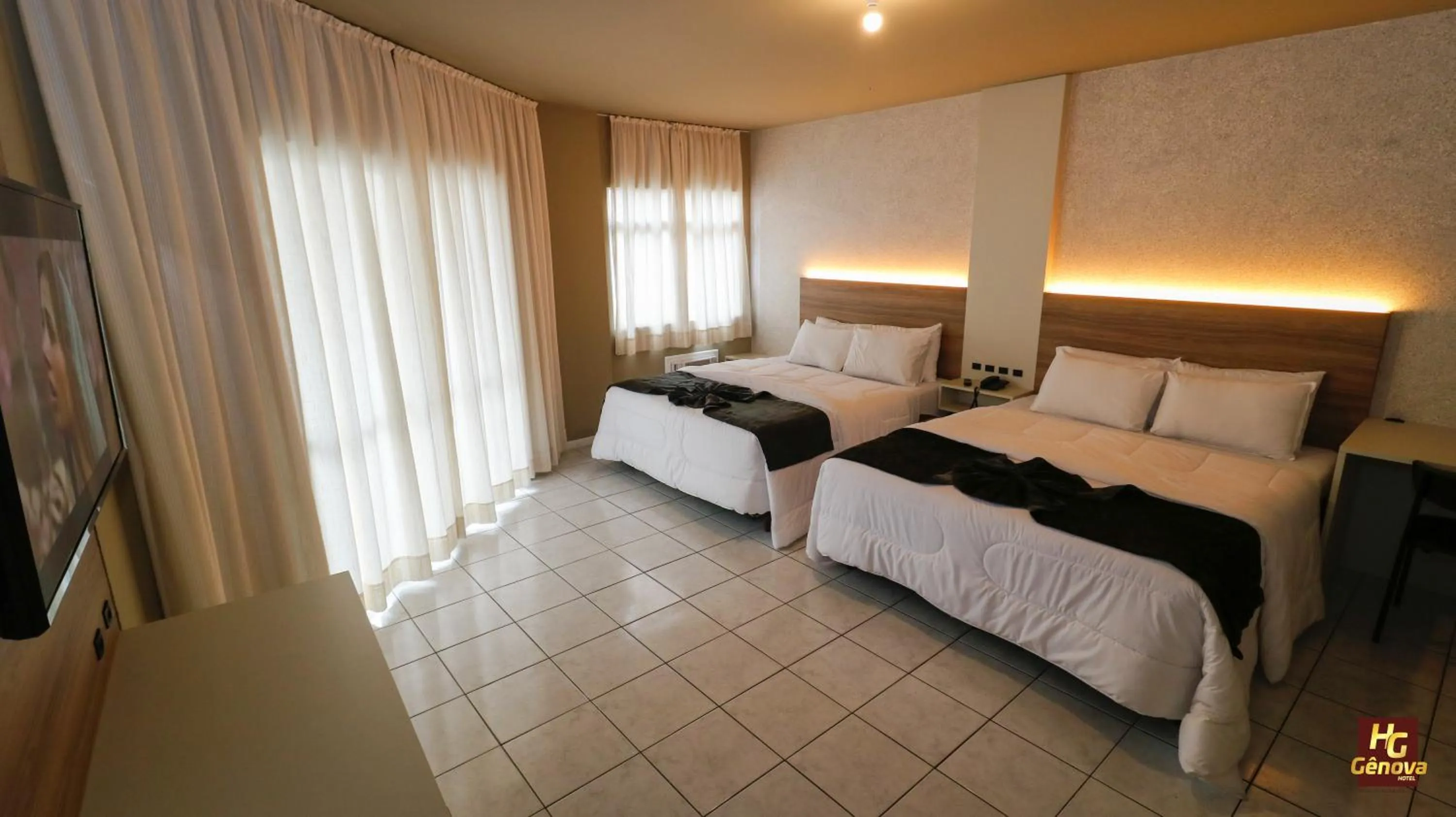 Photo of the whole room, Bed in Hotel Gênova BC