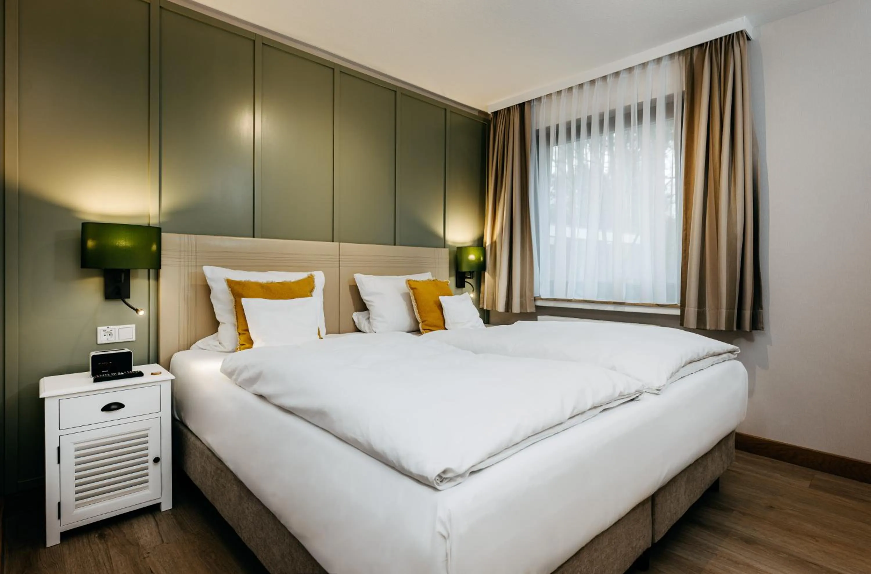 Bedroom, Bed in Romantik Hotel Jagdhaus Eiden am See