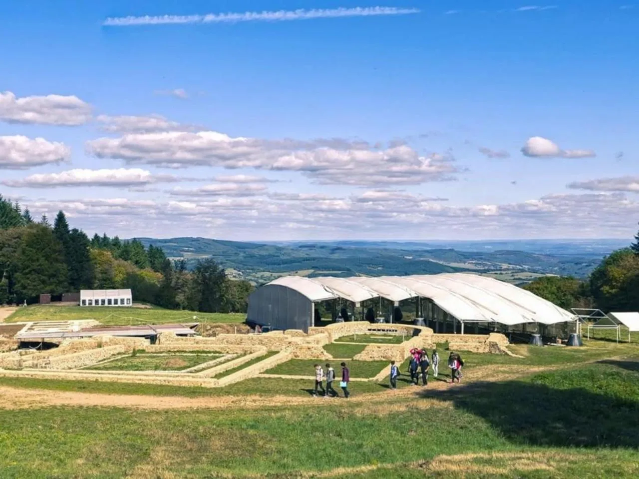 Nearby landmark in Grand Hôtel de Bourbon-Lancy - Spa et Restaurant - Logis