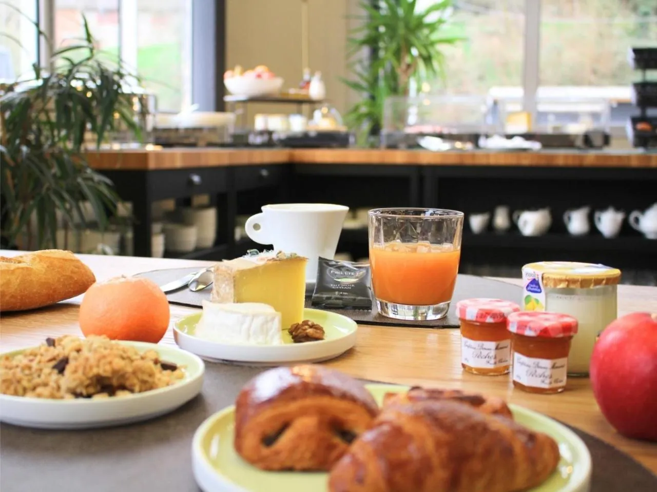 Continental breakfast in Grand Hôtel de Bourbon-Lancy - Spa et Restaurant - Logis