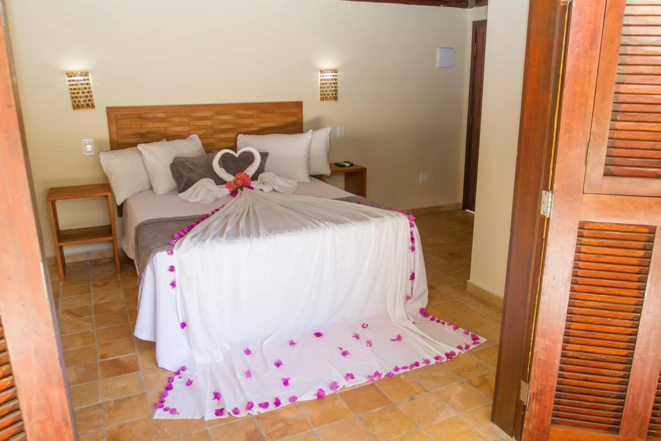 Decorative detail, Bed in Pousada Berro do Jeguy