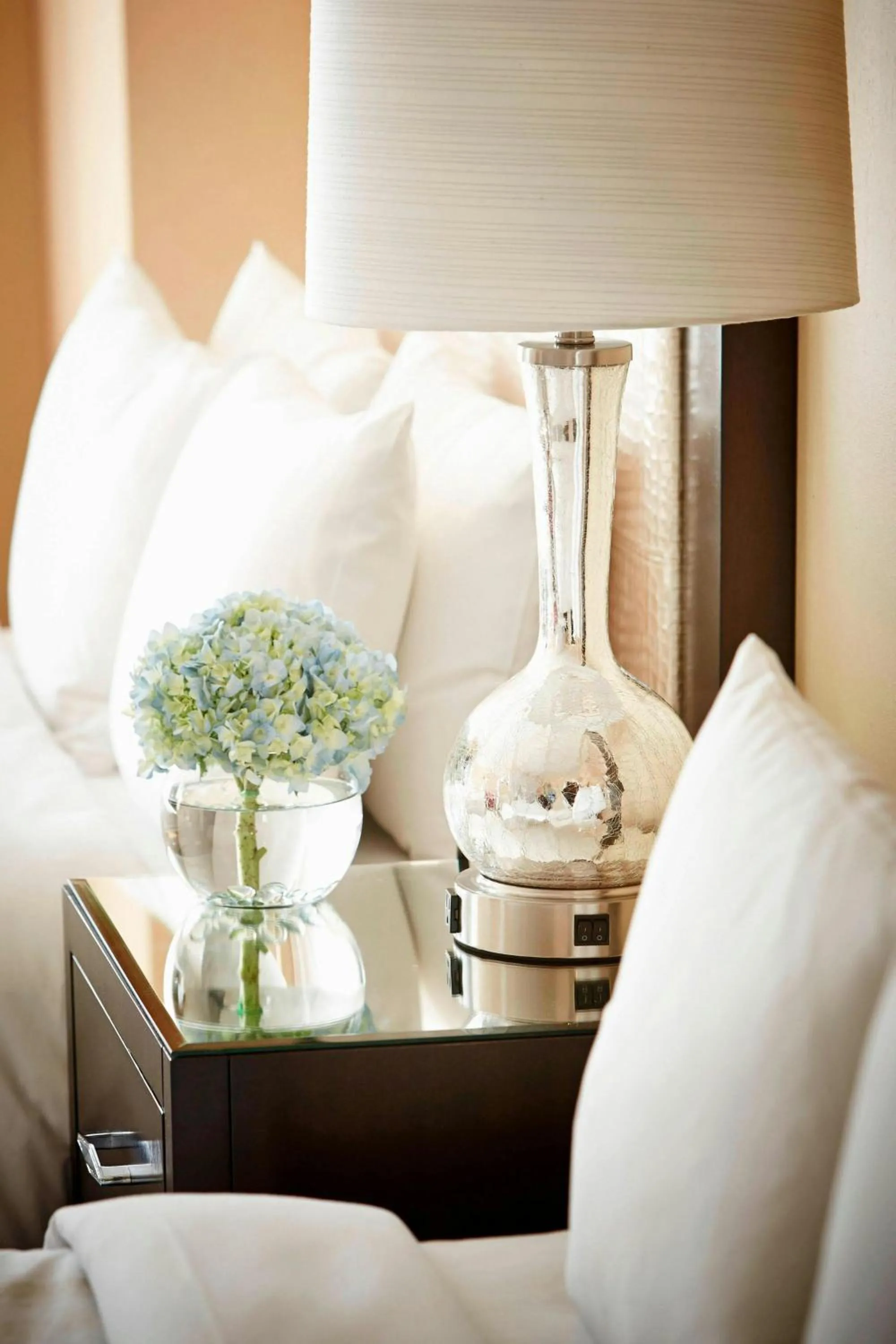 Photo of the whole room, Bed in Las Vegas Marriott