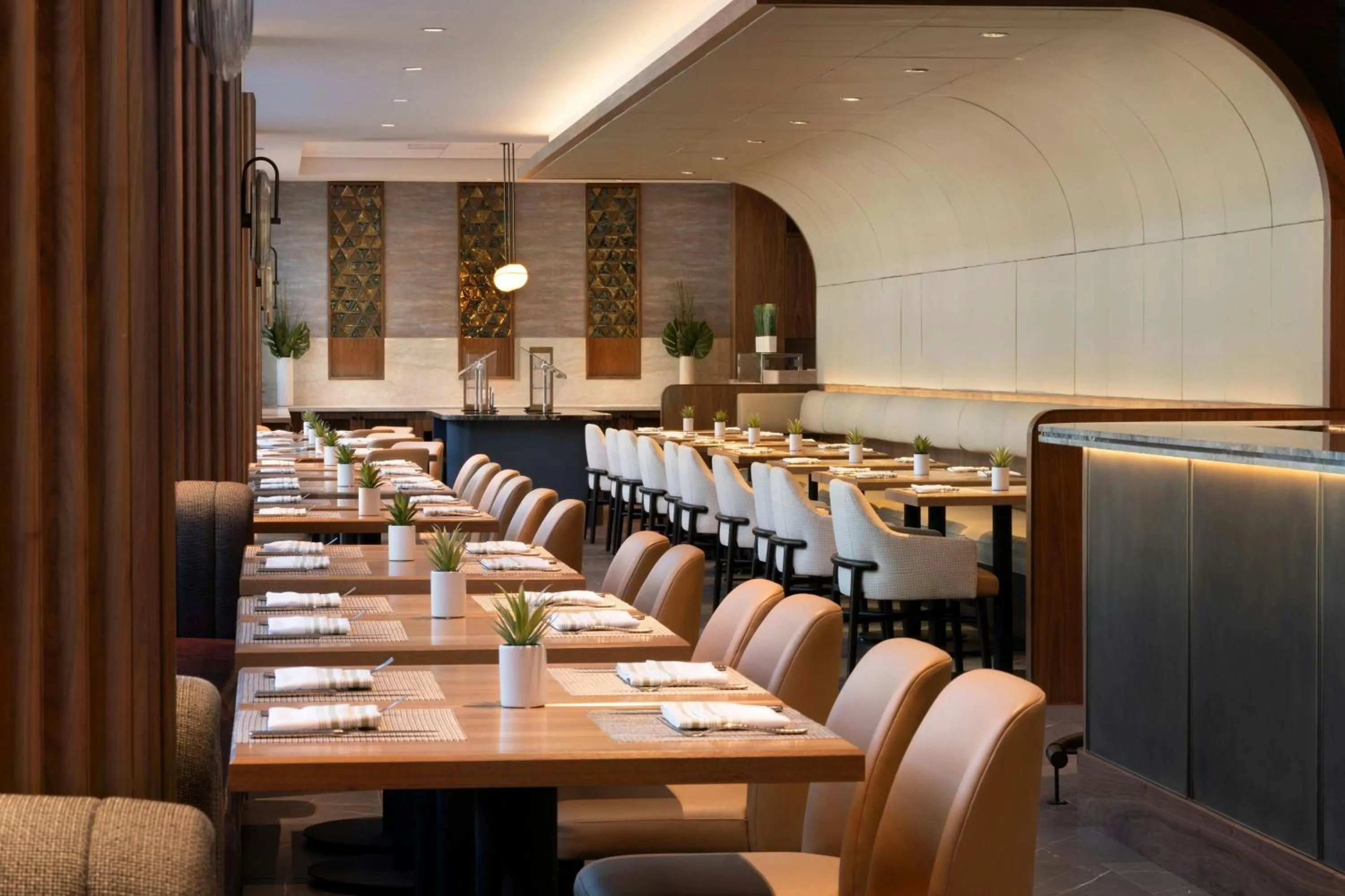 Restaurant/places to eat in Las Vegas Marriott