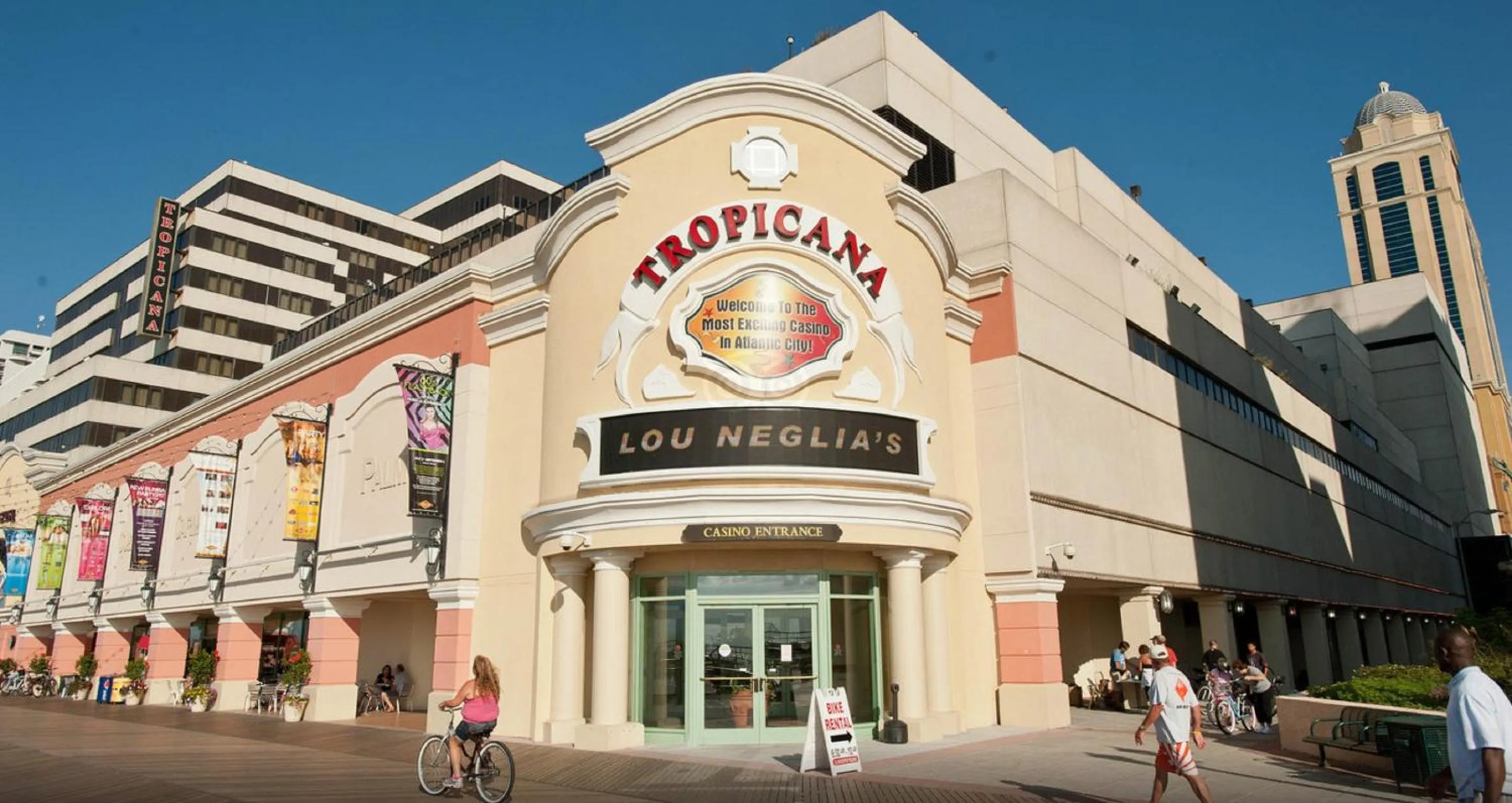 Facade/entrance in Tropicana Atlantic City, A Caesars Destination