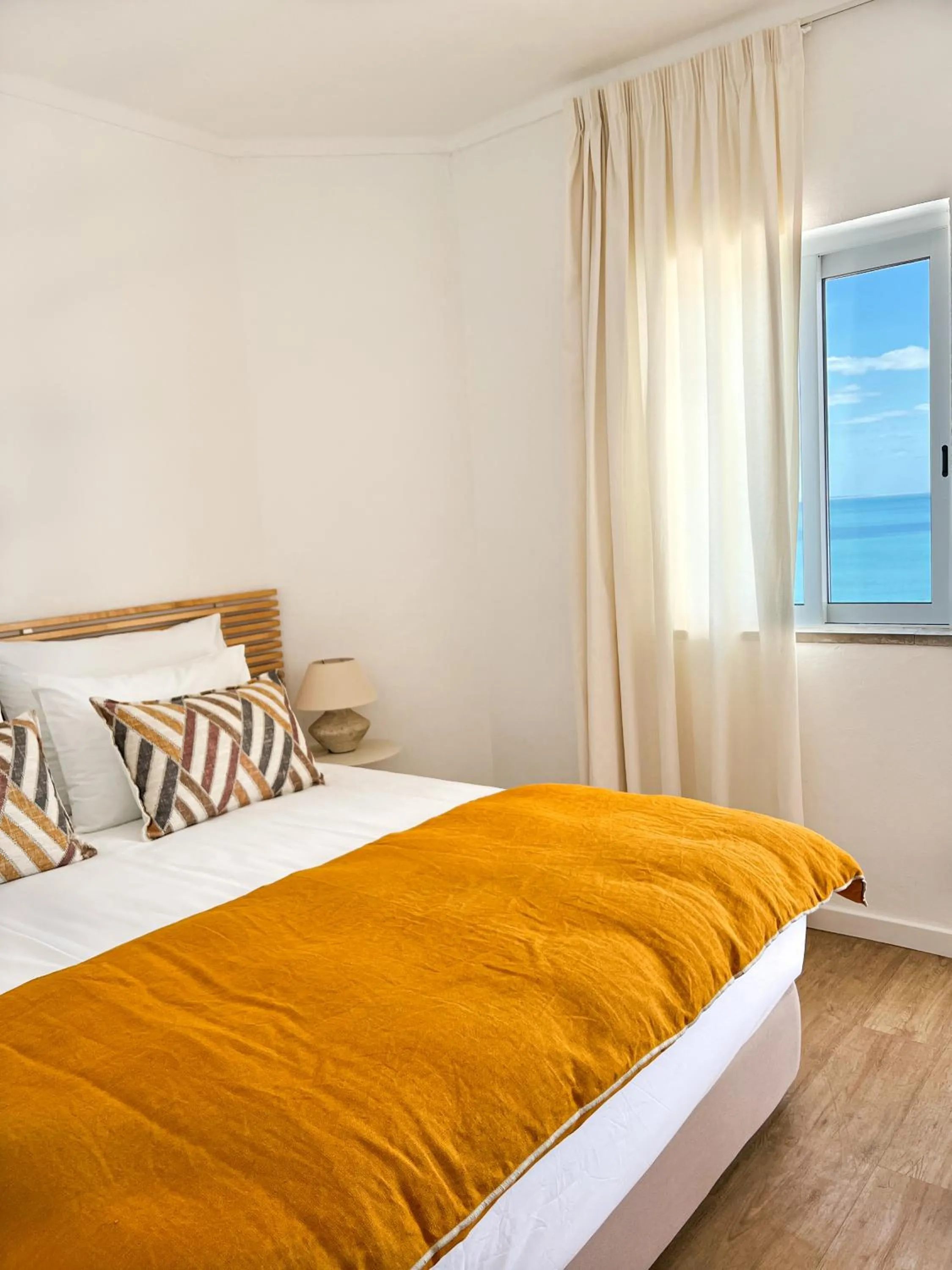 Bedroom, Bed in Apartamentos Rossio Mar