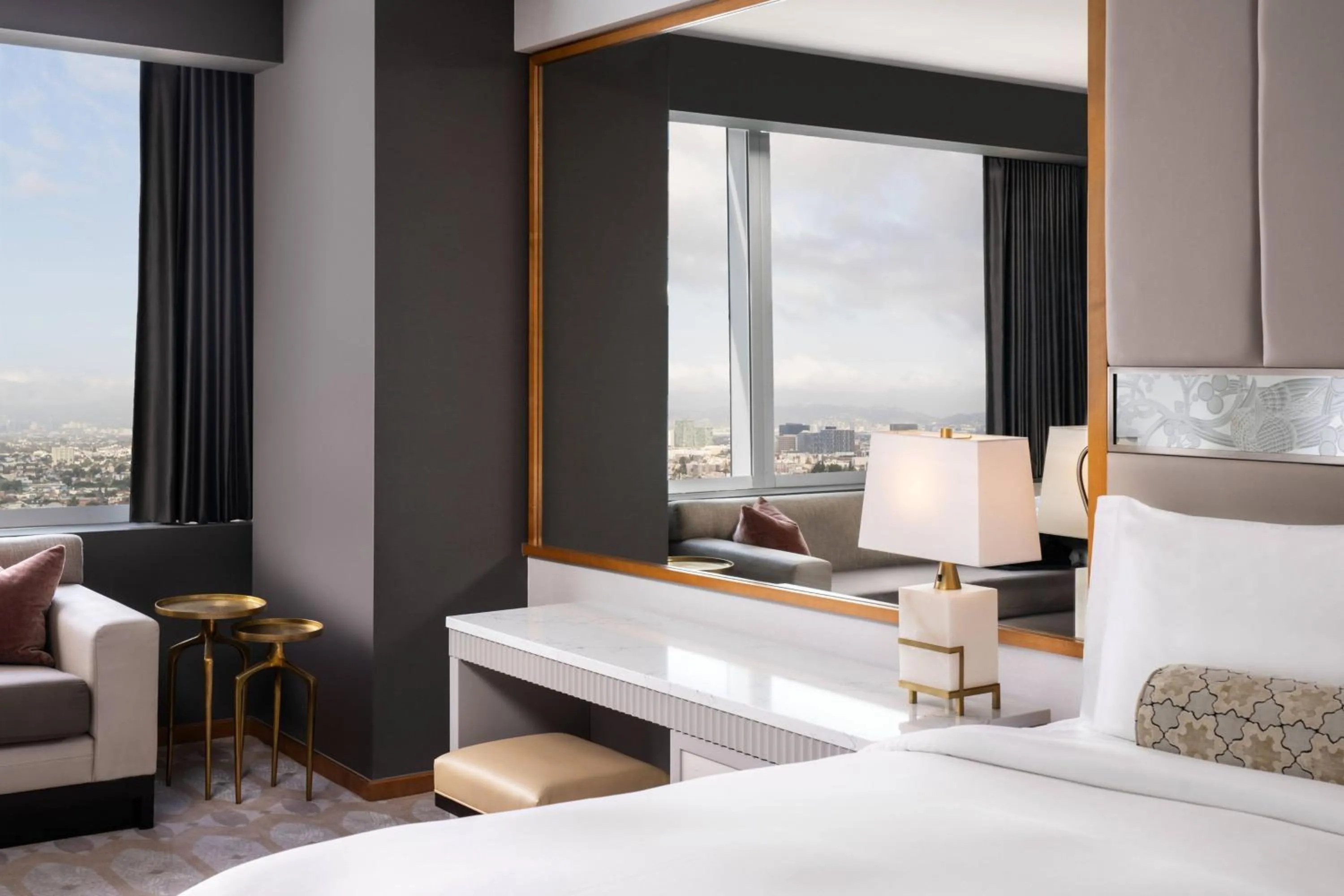 Photo of the whole room, Bed in The Ritz-Carlton, Los Angeles L.A. Live