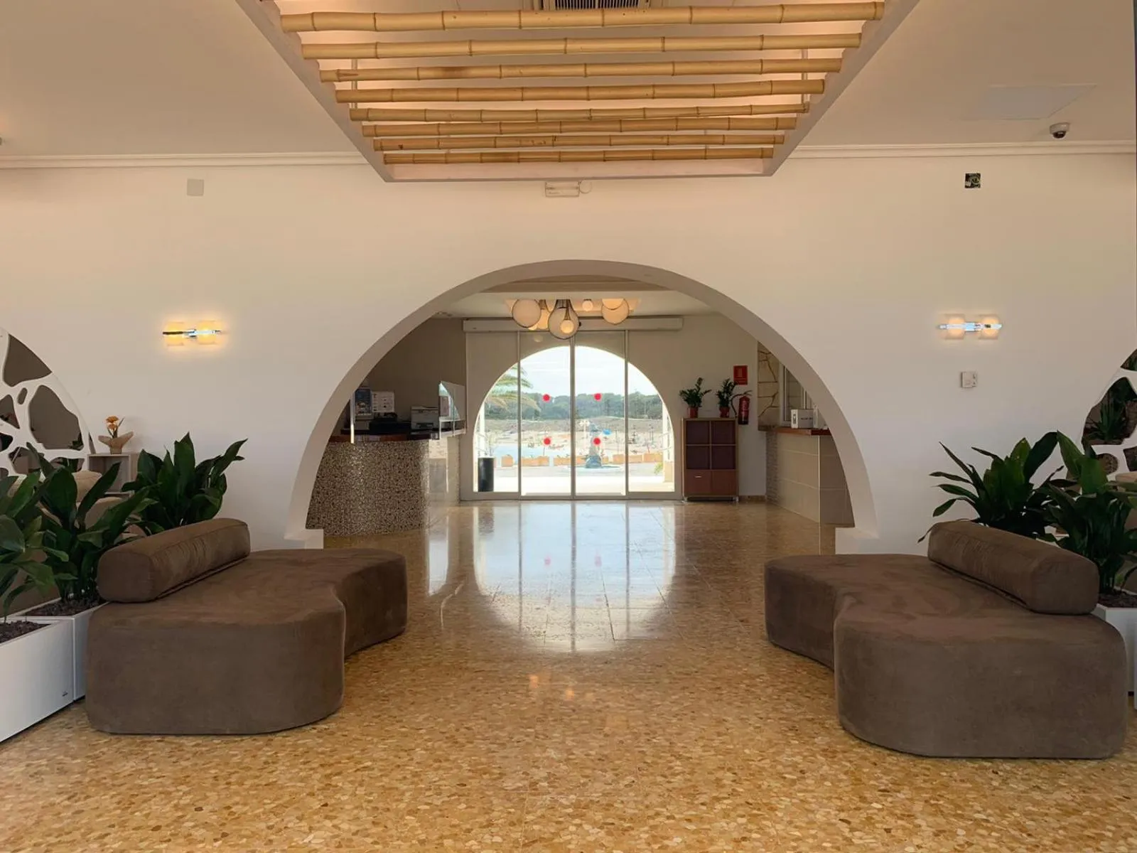 Lobby or reception in Hotel Roca Bella