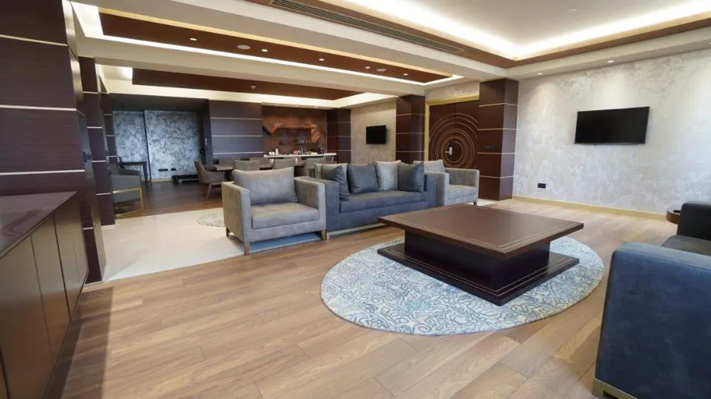Communal lounge/ TV room in Bayır Diamond Hotel & Convention Center Konya