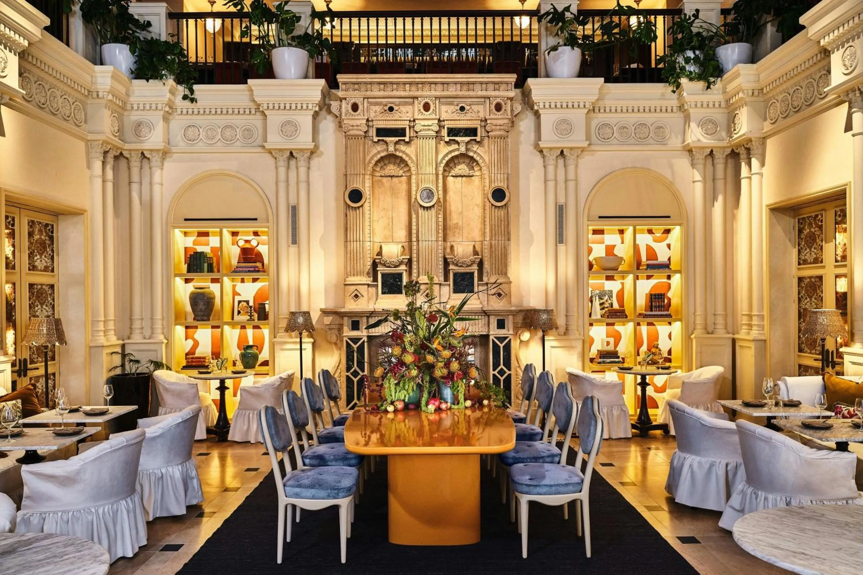 Restaurant/places to eat in Hotel Per La, Autograph Collection