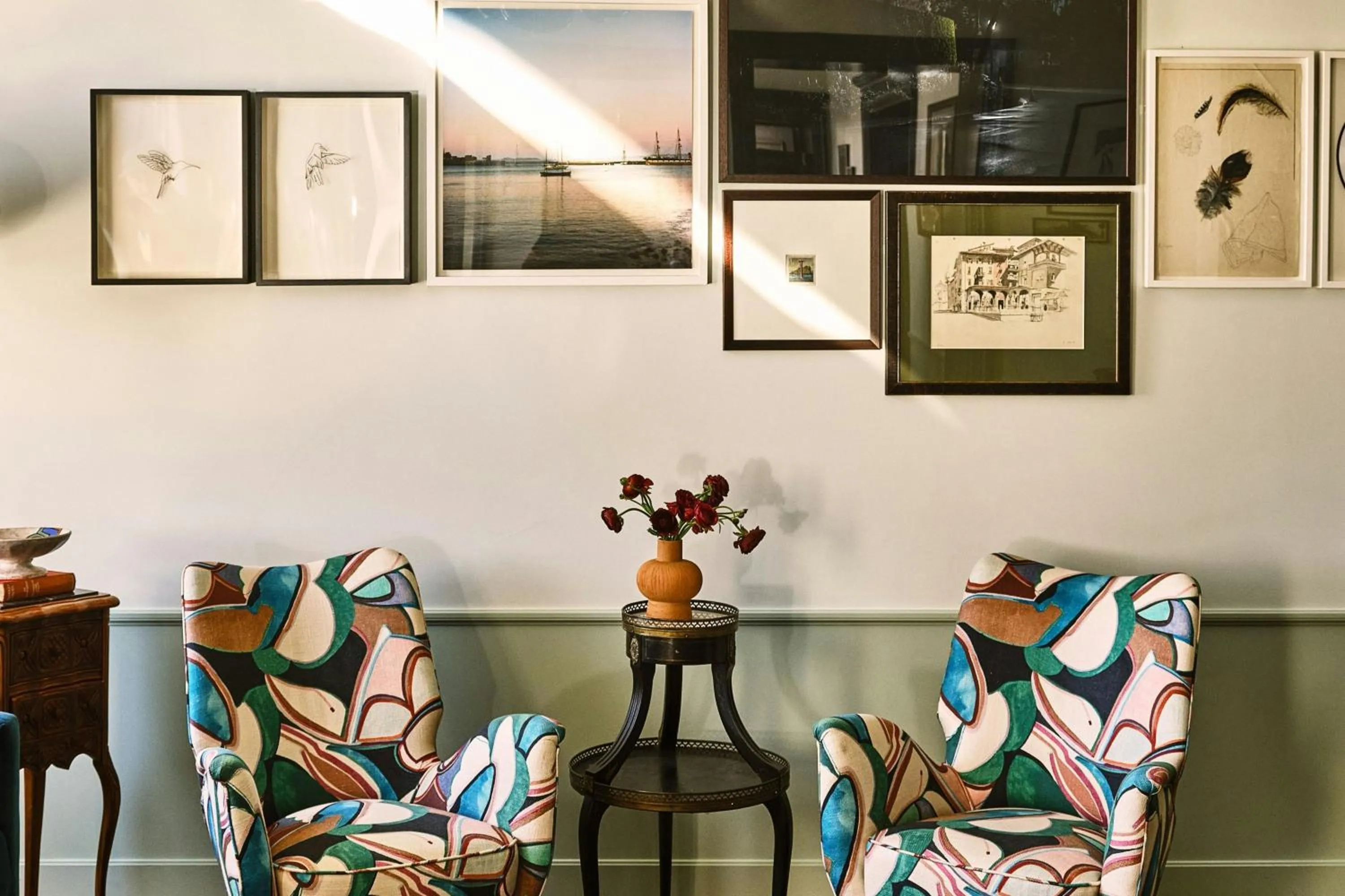 Photo of the whole room in Hotel Per La, Autograph Collection