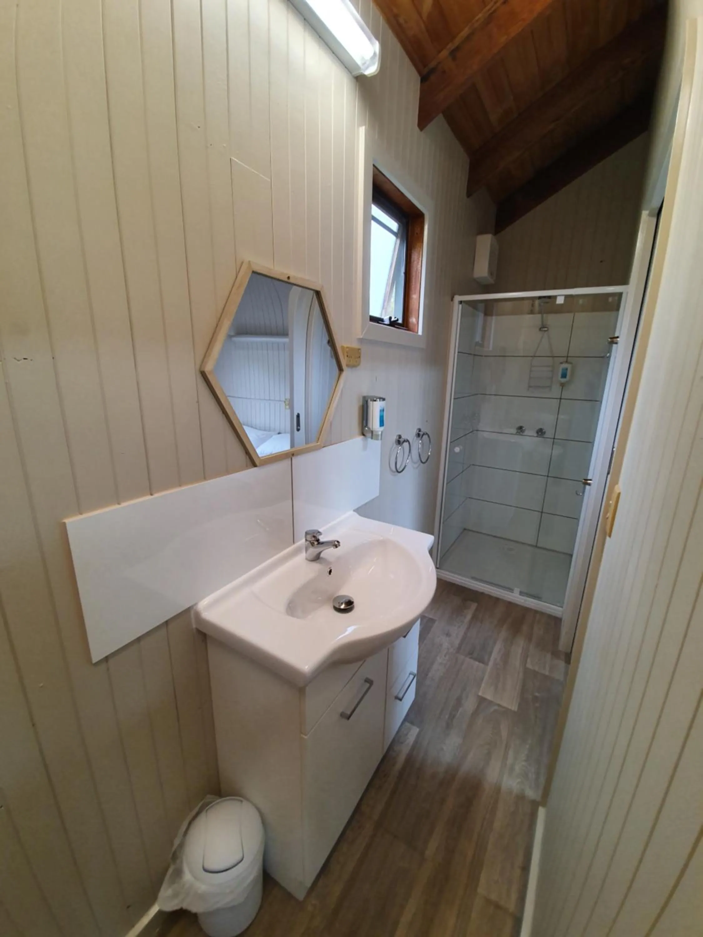 Bathroom in G'Day Parks Ararat