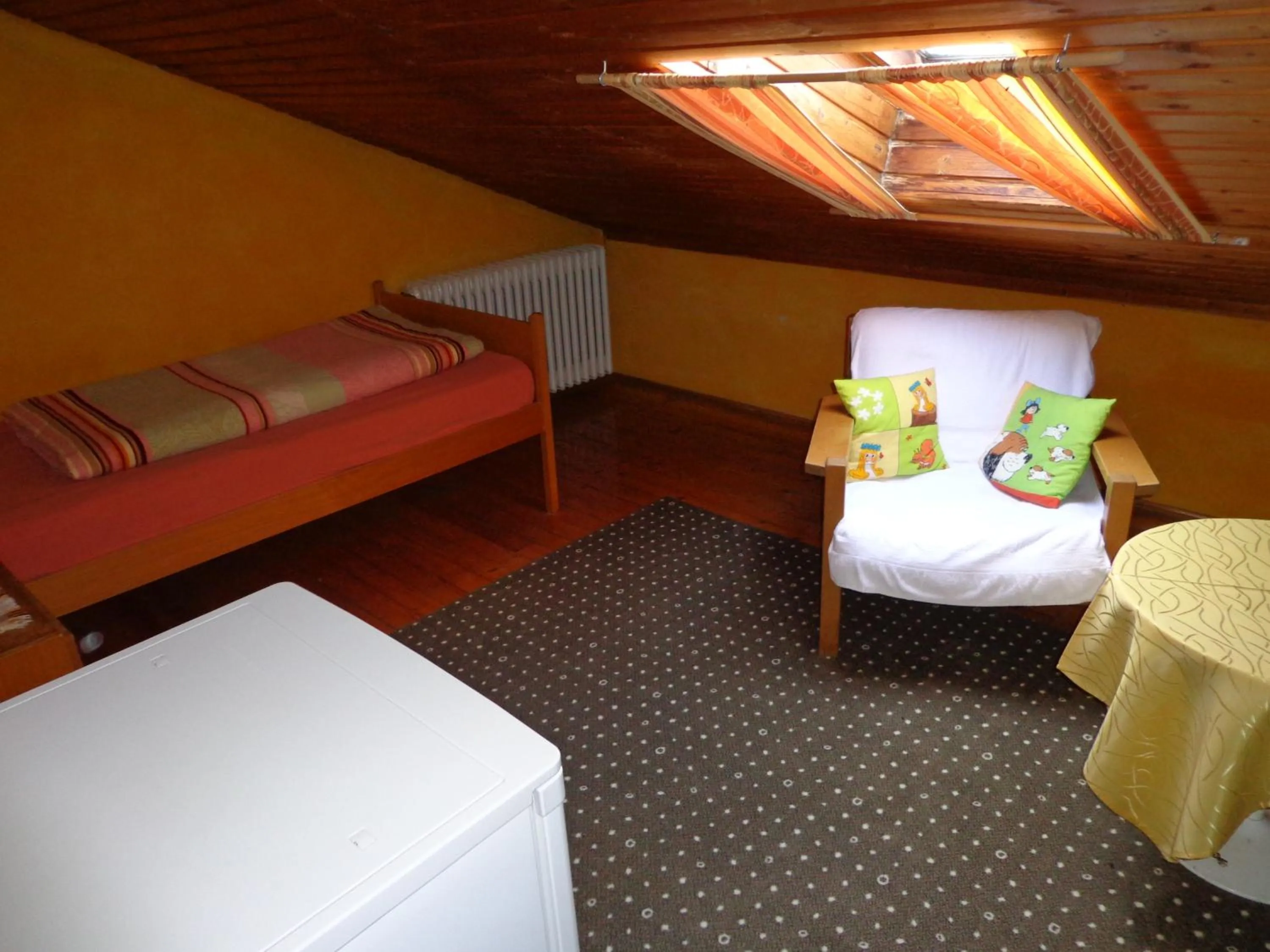 Garden, Bed in Pension Schamberger