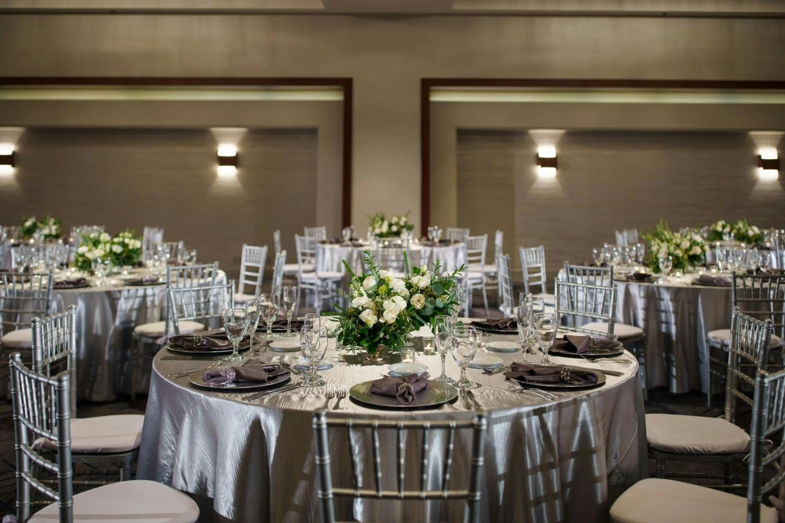 Banquet/Function facilities in Renaissance Los Angeles Airport Hotel