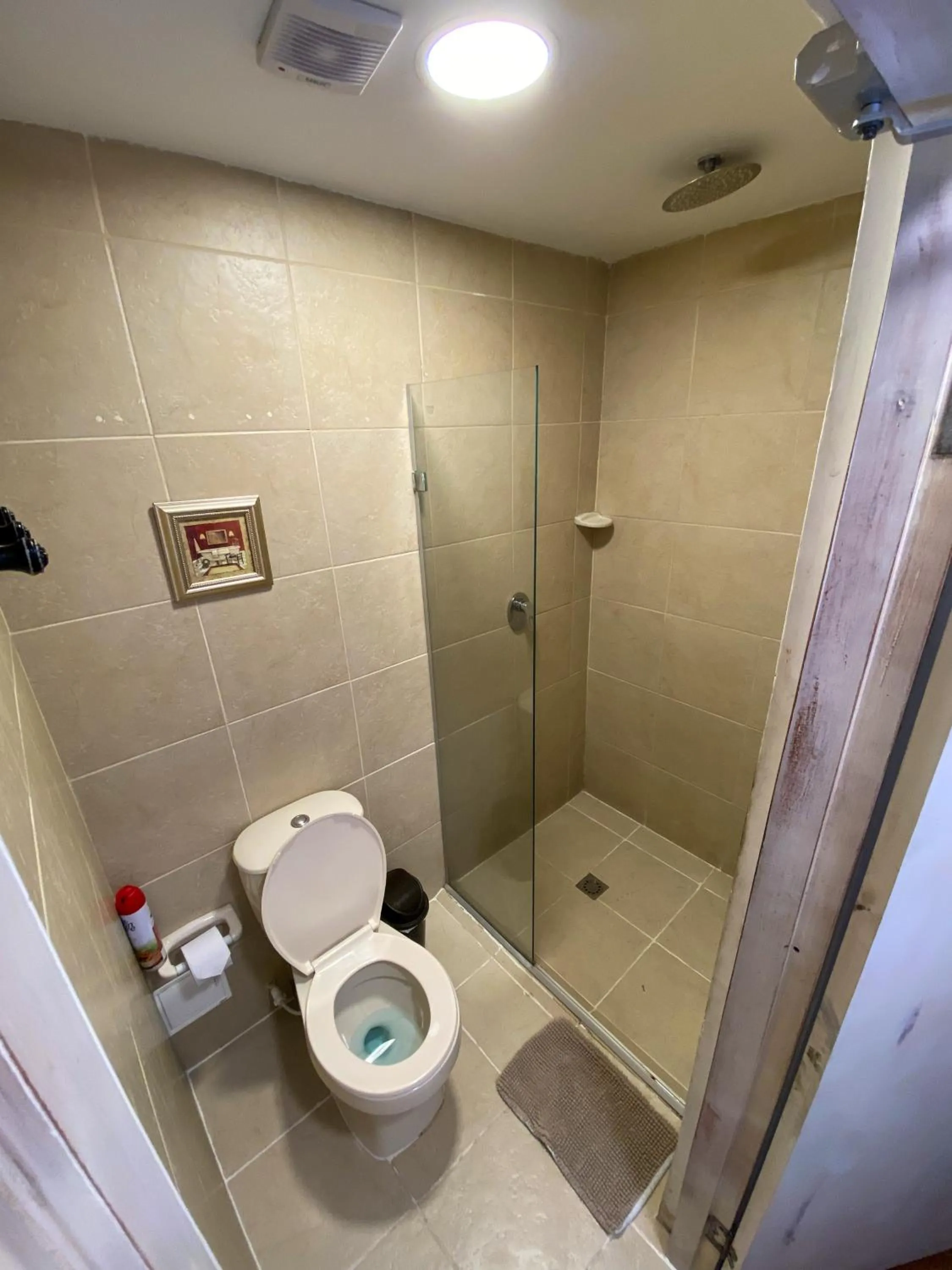 Shower in Life is Good Cartagena Hostel