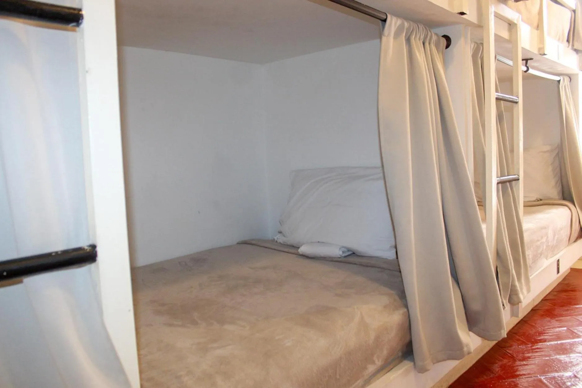 Bed in Life is Good Cartagena Hostel
